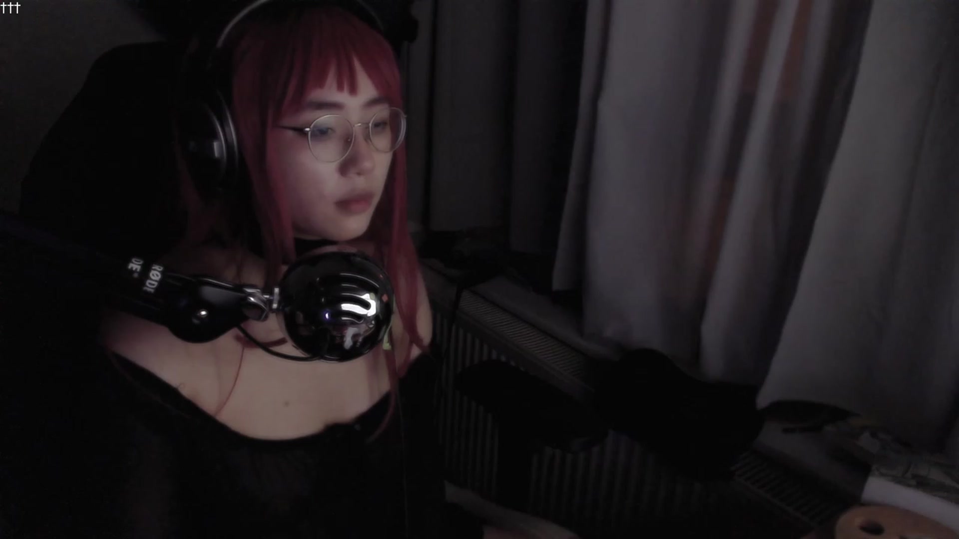 Gallery image thumbnail from Kuromin's myfreecams stream on, 09/20/2023, 24:30 image 2 of 20