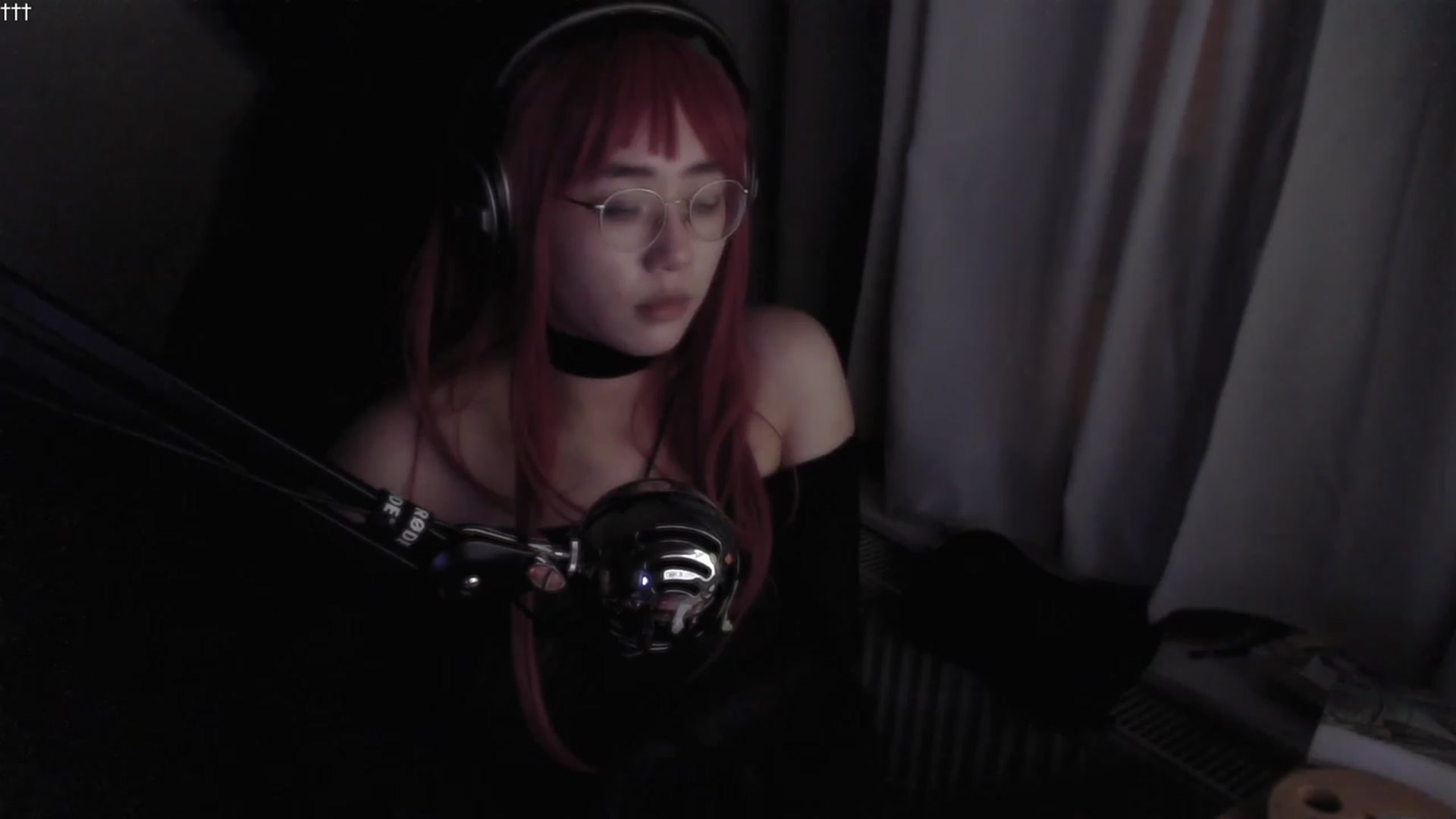 Gallery image thumbnail from Kuromin's myfreecams stream on, 09/20/2023, 24:30 image 17 of 20