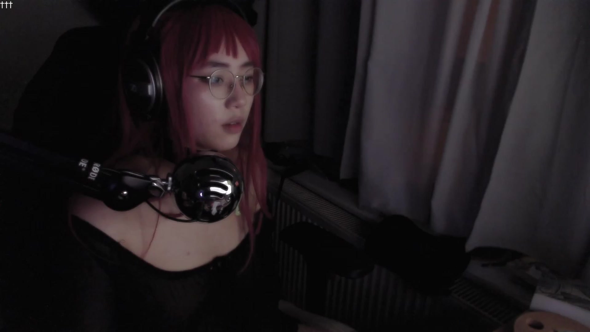 Gallery image thumbnail from Kuromin's myfreecams stream on, 09/20/2023, 24:30 image 4 of 20