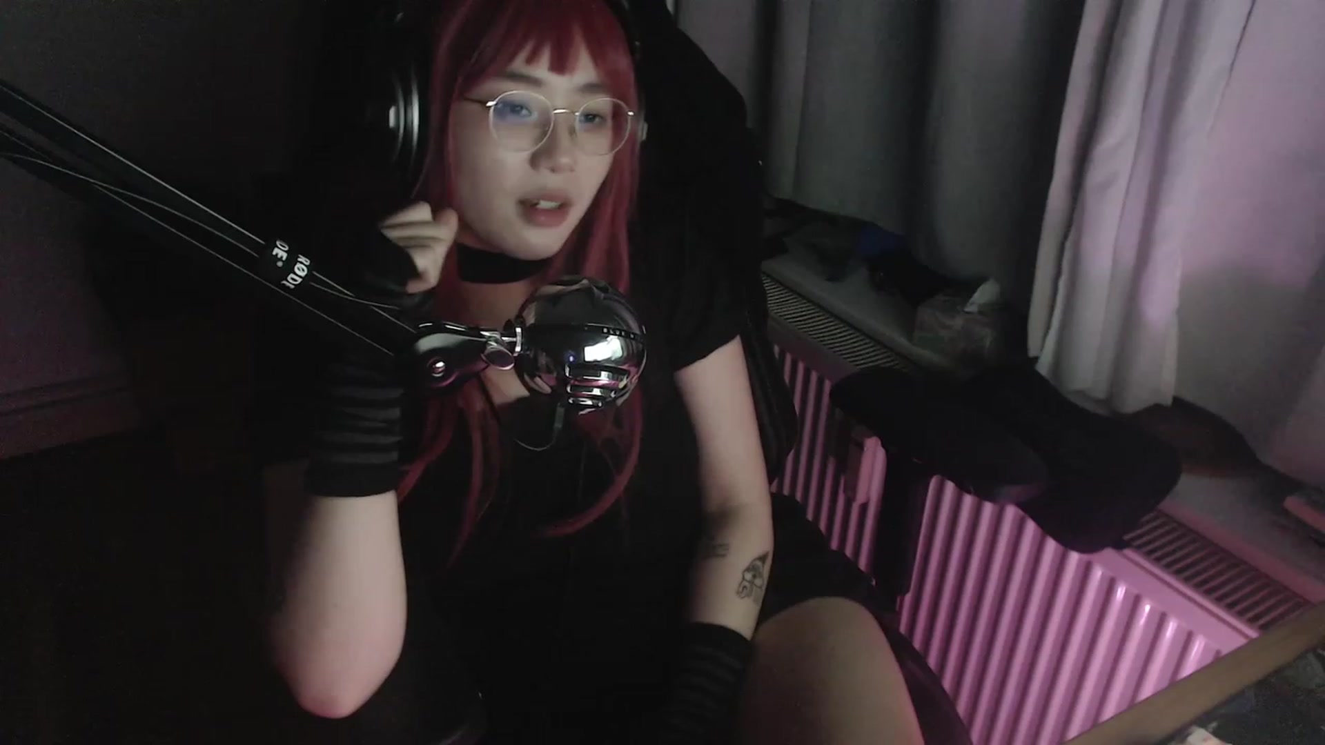 Gallery image thumbnail from Kuromin's myfreecams stream on, 09/21/2023, 02:35 image 9 of 20
