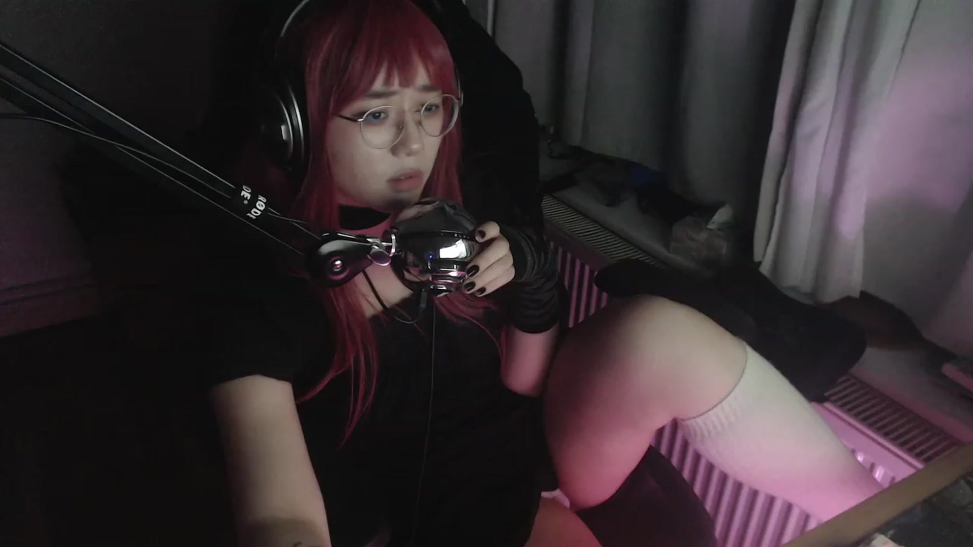 Gallery image thumbnail from Kuromin's myfreecams stream on, 09/21/2023, 02:35 image 3 of 20