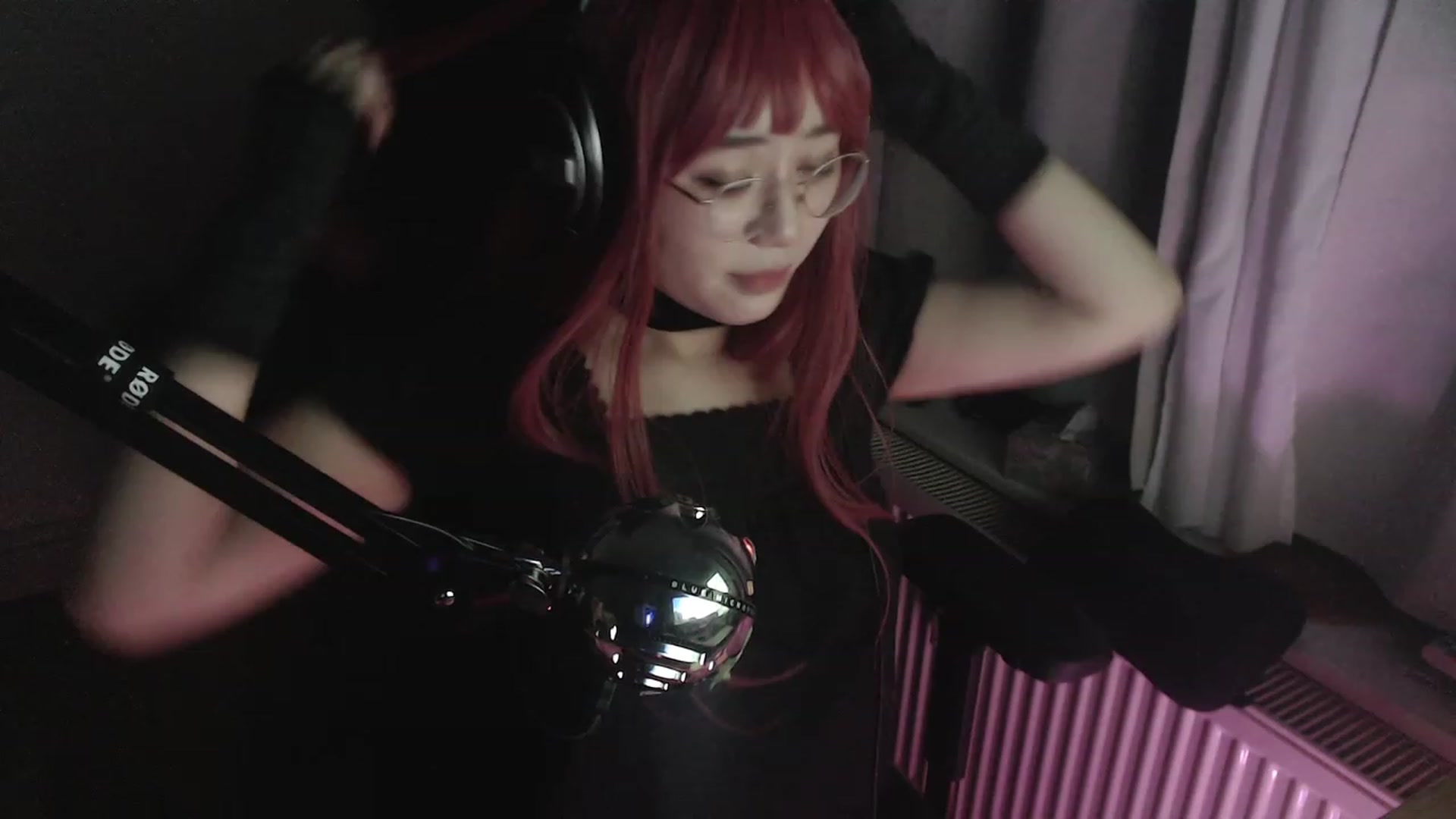 Gallery image thumbnail from Kuromin's myfreecams stream on, 09/21/2023, 02:35 image 14 of 20