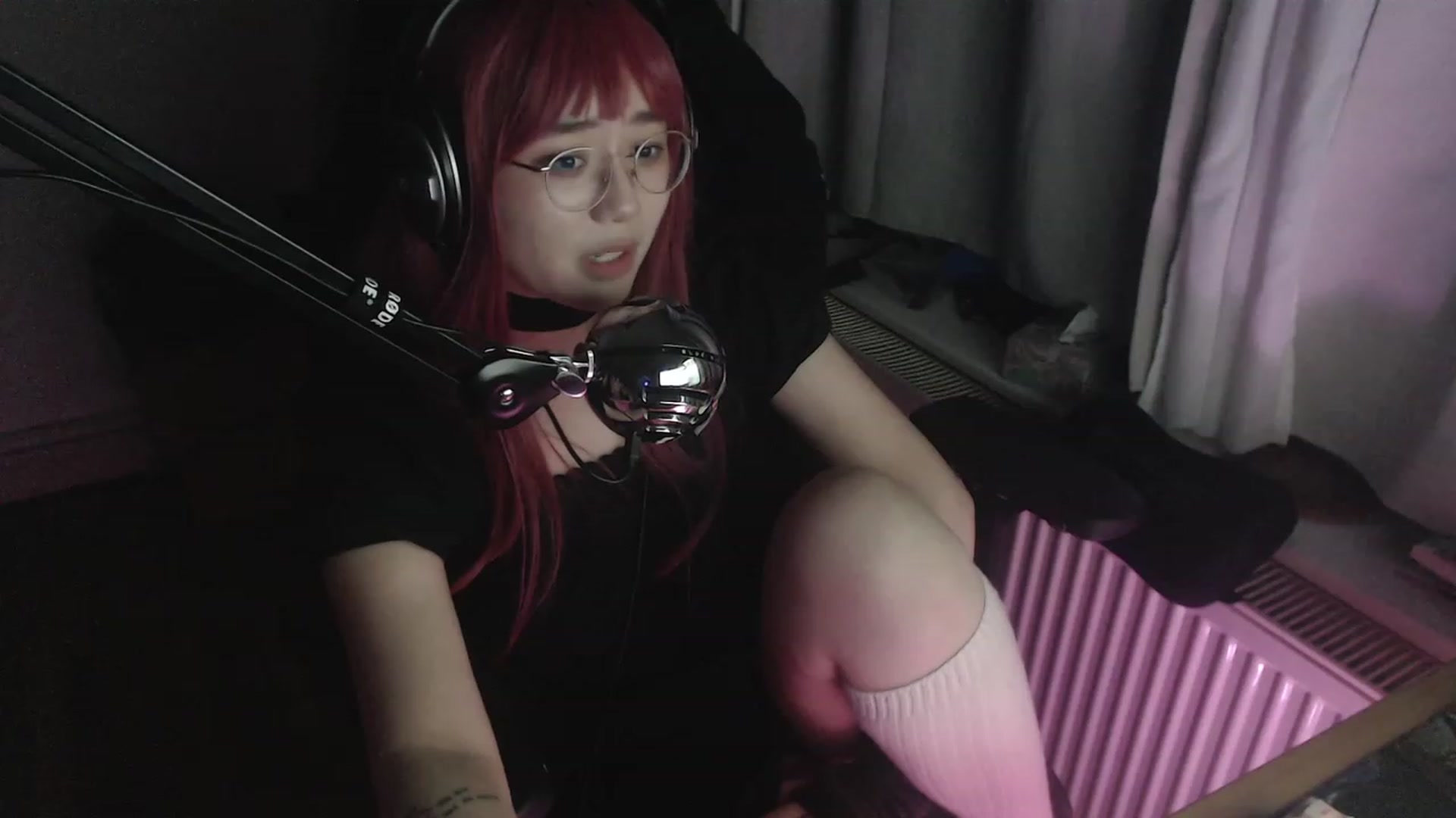 Gallery image thumbnail from Kuromin's myfreecams stream on, 09/21/2023, 02:35 image 6 of 20