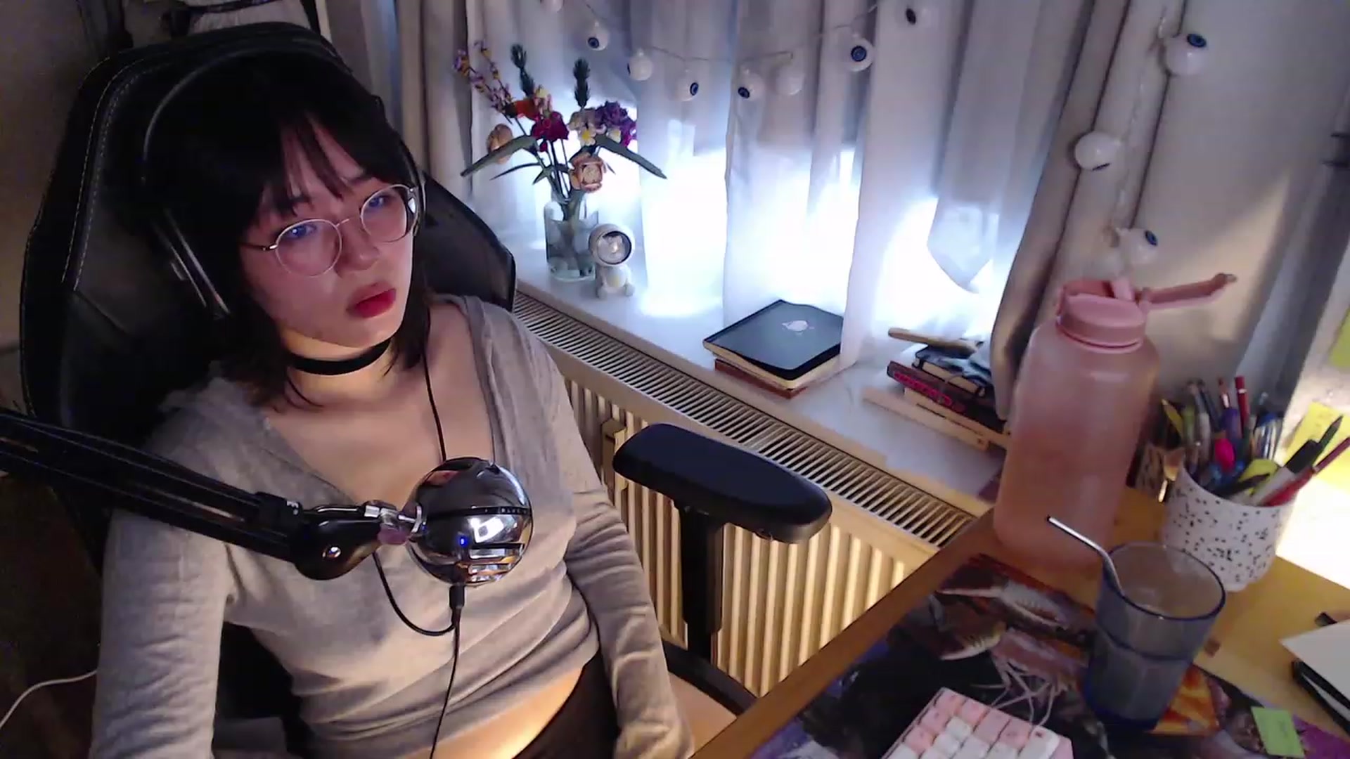 Gallery image thumbnail from Kuromin's myfreecams stream on, 10/21/2023, 14:39 image 3 of 20
