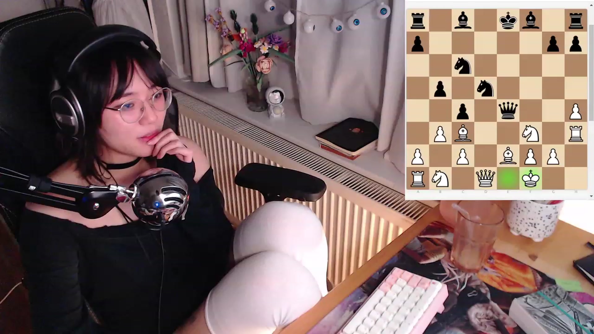 Gallery image thumbnail from Kuromin's myfreecams stream on, 10/22/2023, 21:21 image 13 of 20