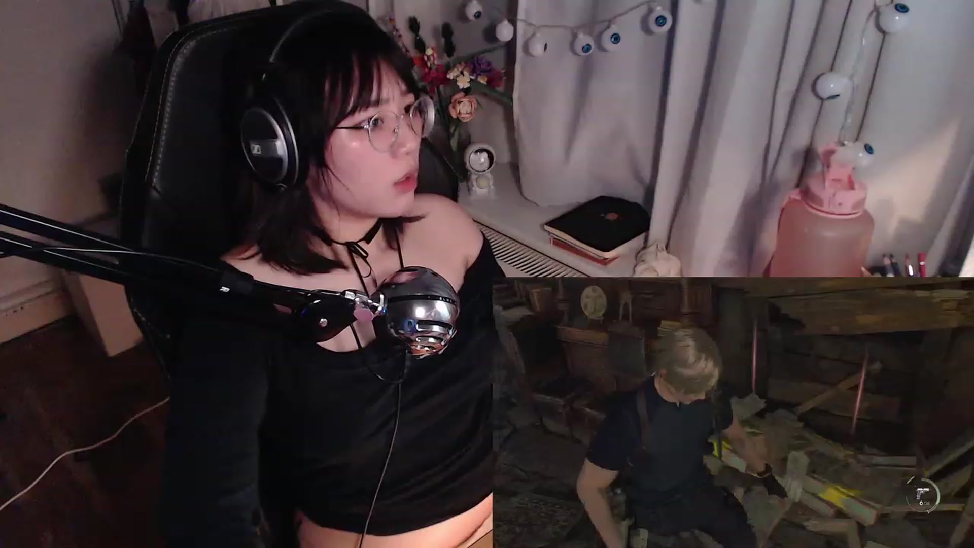 Gallery image thumbnail from Kuromin's myfreecams stream on, 10/23/2023, 03:39 image 8 of 20