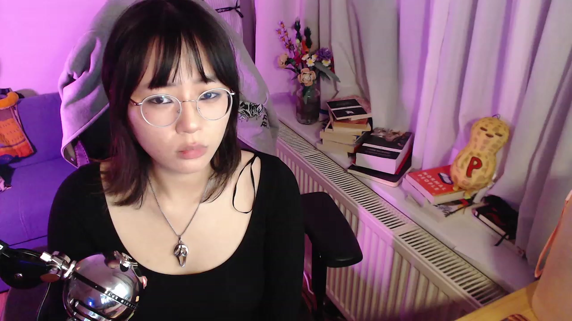 Gallery image thumbnail from Kuromin's myfreecams stream on, 12/19/2023, 17:16 image 8 of 20