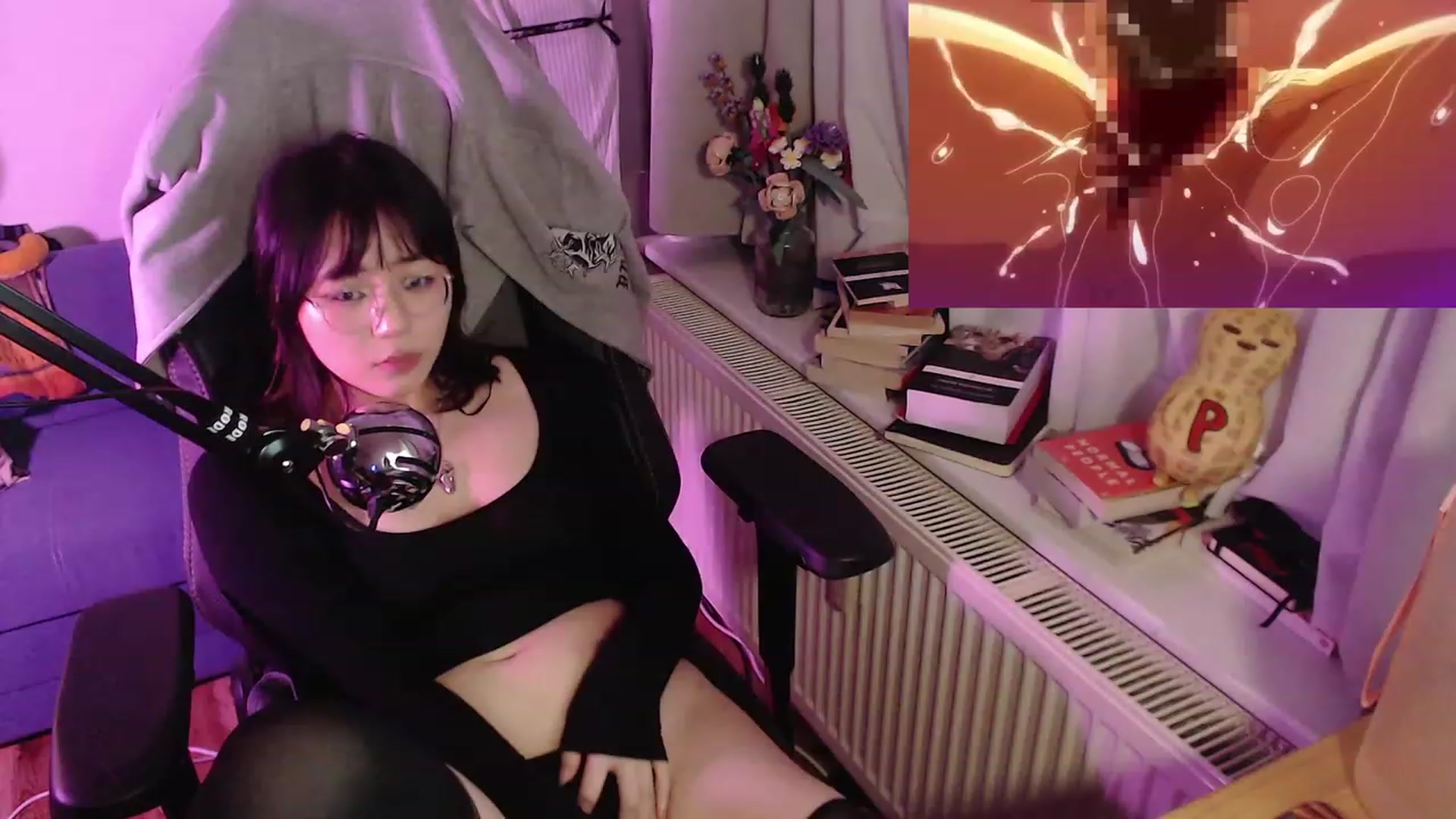 Gallery image thumbnail from Kuromin's myfreecams stream on, 12/19/2023, 17:16 image 19 of 20