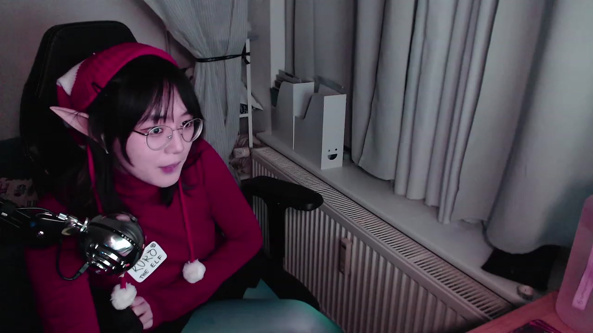 Gallery image thumbnail from Kuromin's myfreecams stream on, 12/24/2023, 18:29 image 7 of 20