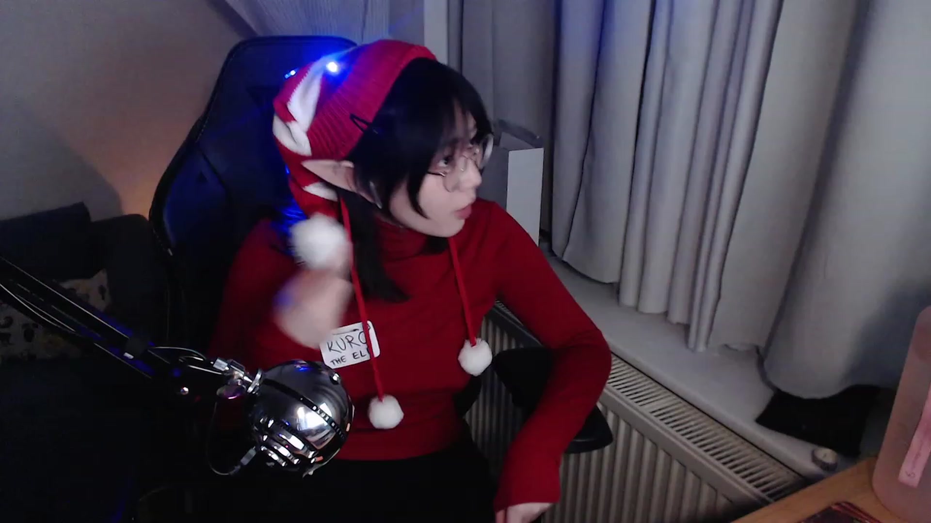 Gallery image thumbnail from Kuromin's myfreecams stream on, 12/24/2023, 18:29 image 10 of 20