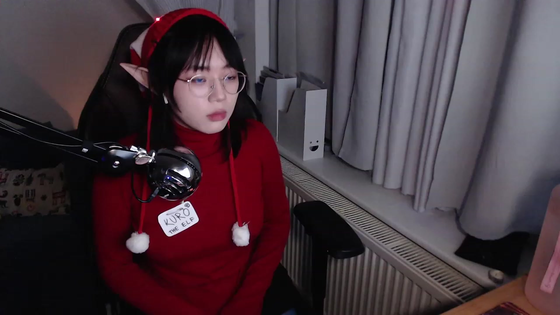 Gallery image thumbnail from Kuromin's myfreecams stream on, 12/24/2023, 18:29 image 13 of 20