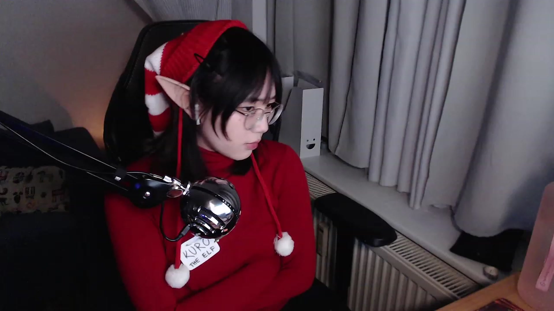 Gallery image thumbnail from Kuromin's myfreecams stream on, 12/24/2023, 18:57 image 15 of 20