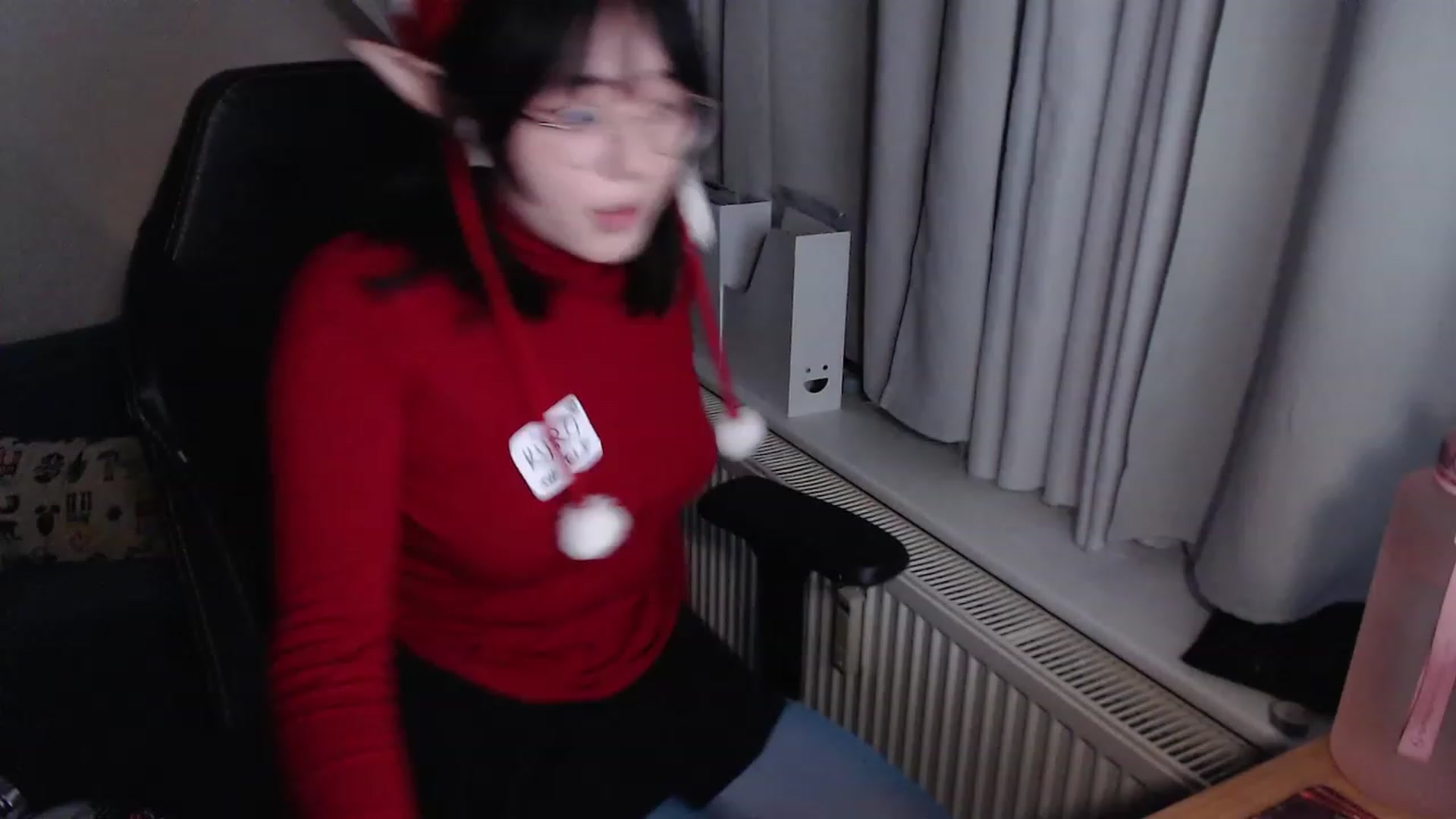 Gallery image thumbnail from Kuromin's myfreecams stream on, 12/24/2023, 18:57 image 4 of 20