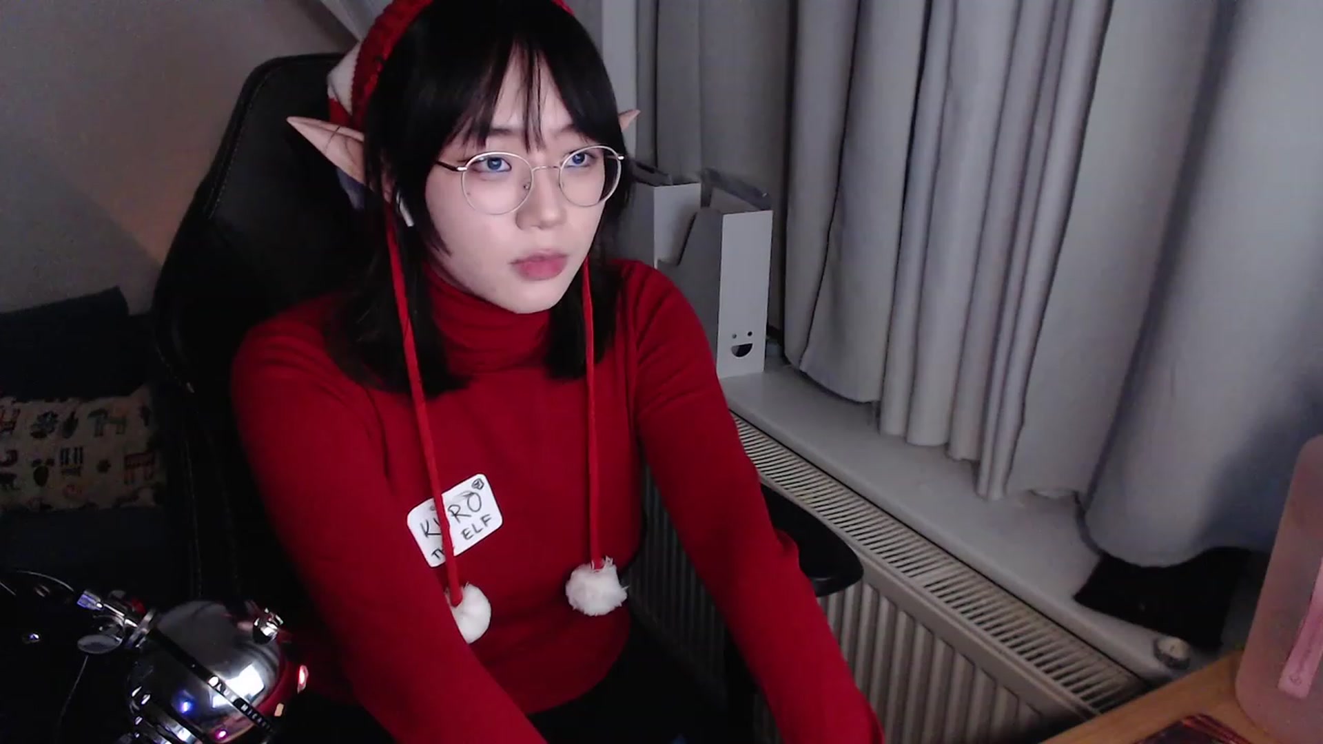 Gallery image thumbnail from Kuromin's myfreecams stream on, 12/24/2023, 18:57 image 8 of 20