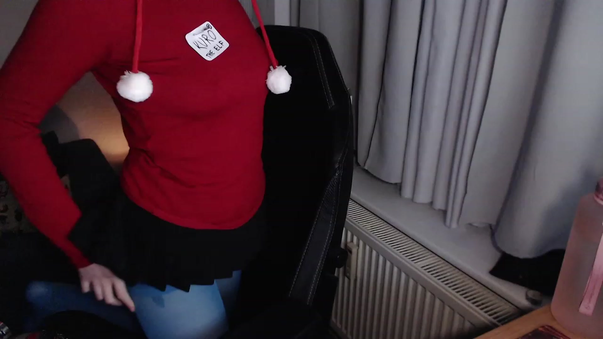 Gallery image thumbnail from Kuromin's myfreecams stream on, 12/24/2023, 18:57 image 3 of 20