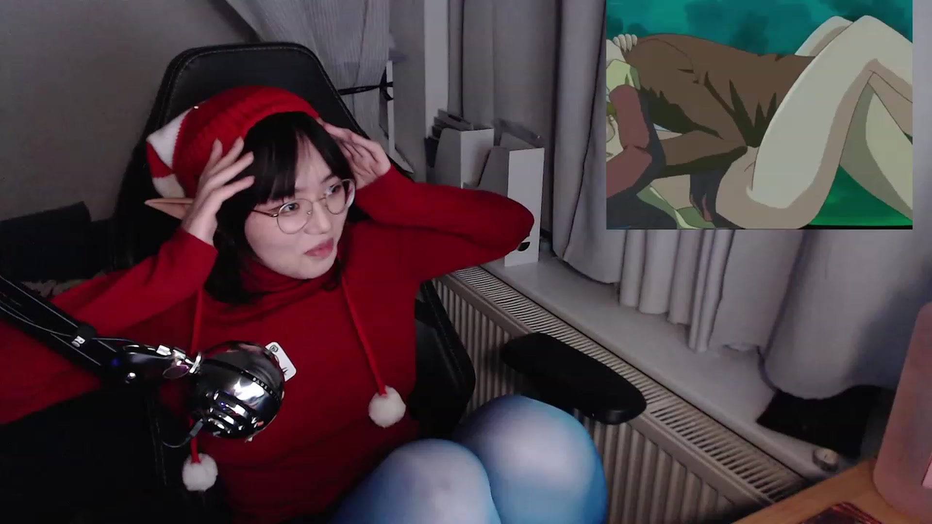 Gallery image thumbnail from Kuromin's myfreecams stream on, 12/24/2023, 20:06 image 19 of 20