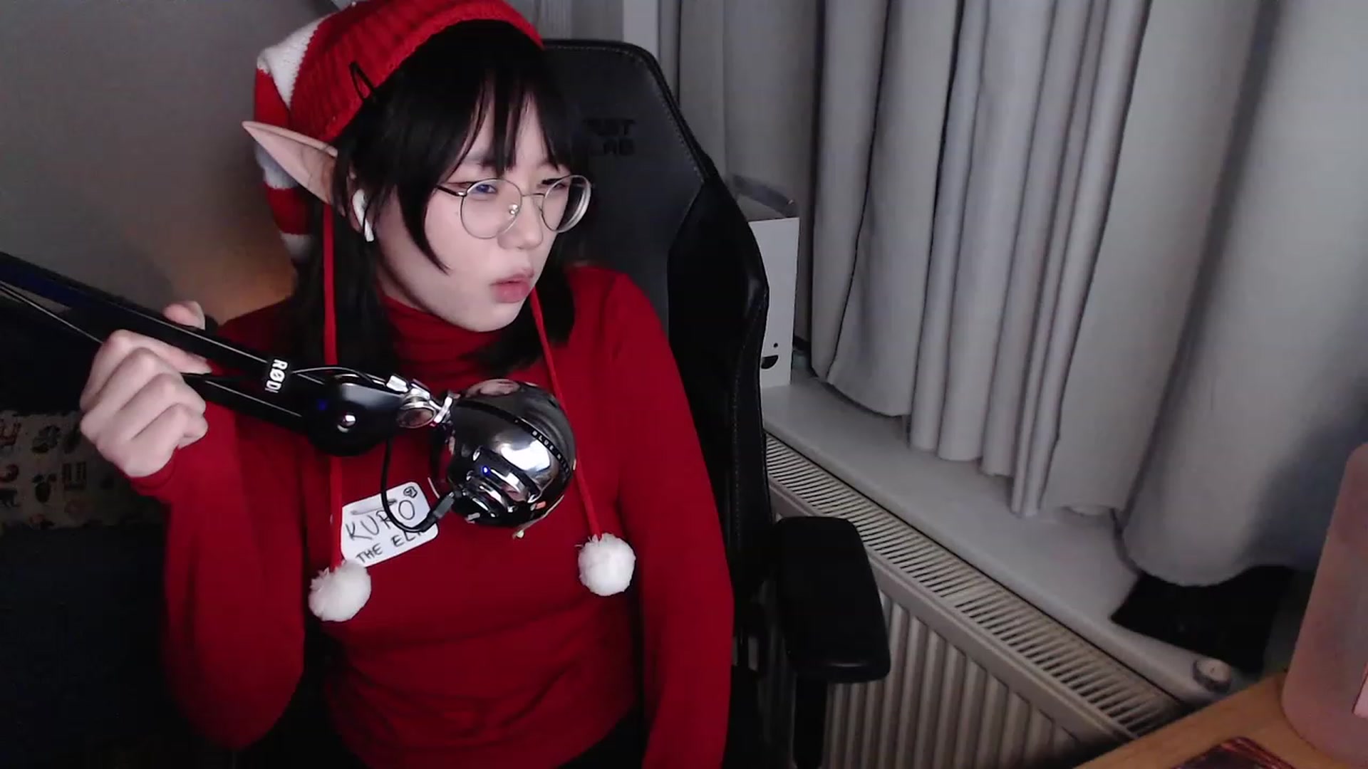 Gallery image thumbnail from Kuromin's myfreecams stream on, 12/24/2023, 20:06 image 3 of 20
