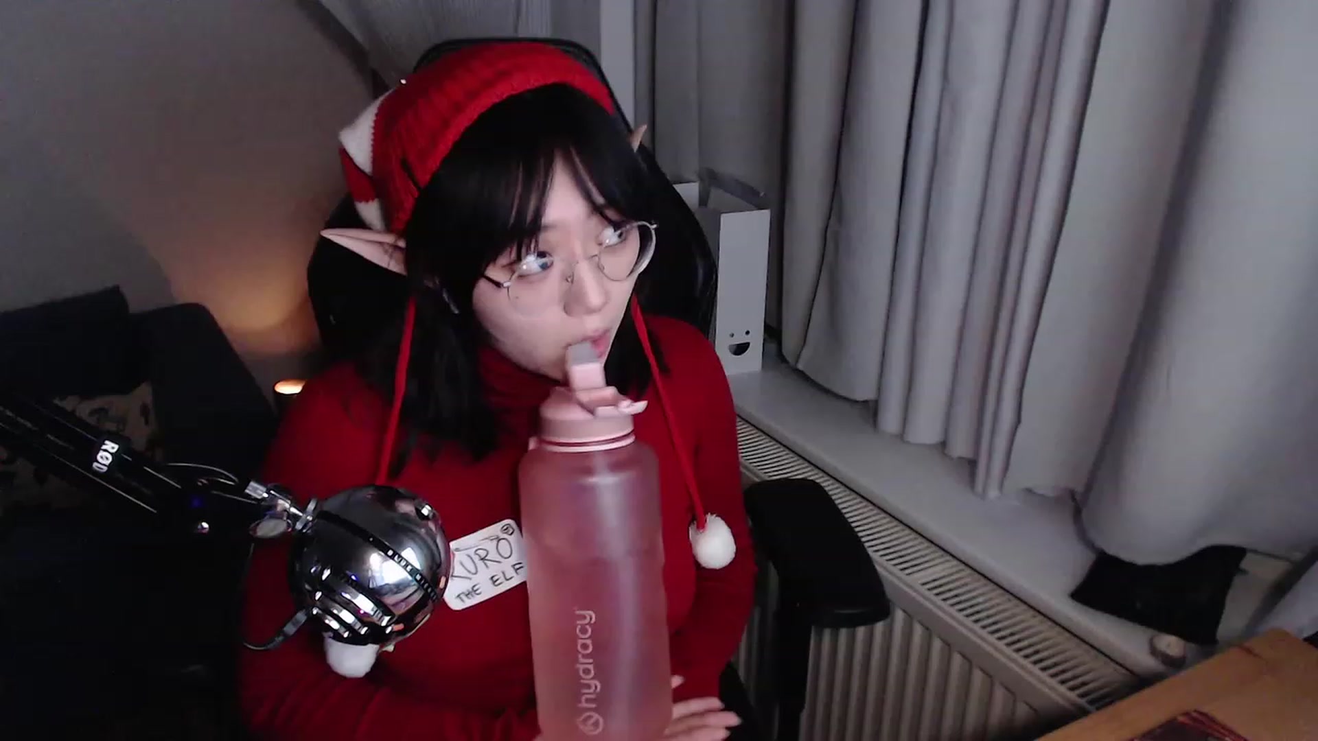 Gallery image thumbnail from Kuromin's myfreecams stream on, 12/24/2023, 20:06 image 2 of 20