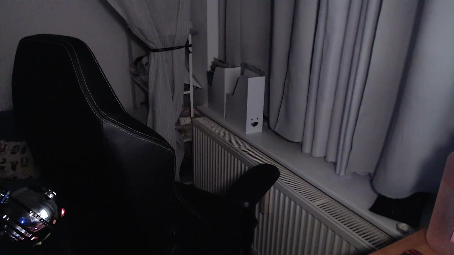 Gallery image thumbnail from Kuromin's myfreecams stream on, 12/24/2023, 21:13 image 5 of 20