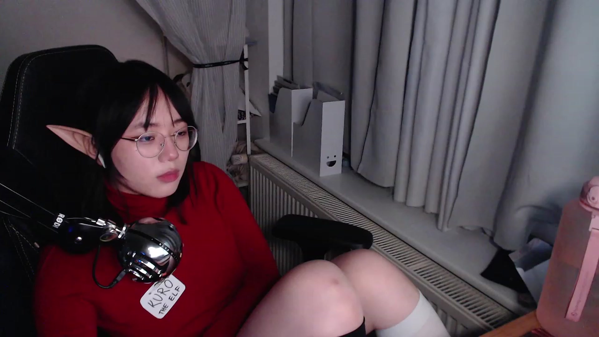Gallery image thumbnail from Kuromin's myfreecams stream on, 12/24/2023, 22:44 image 4 of 20