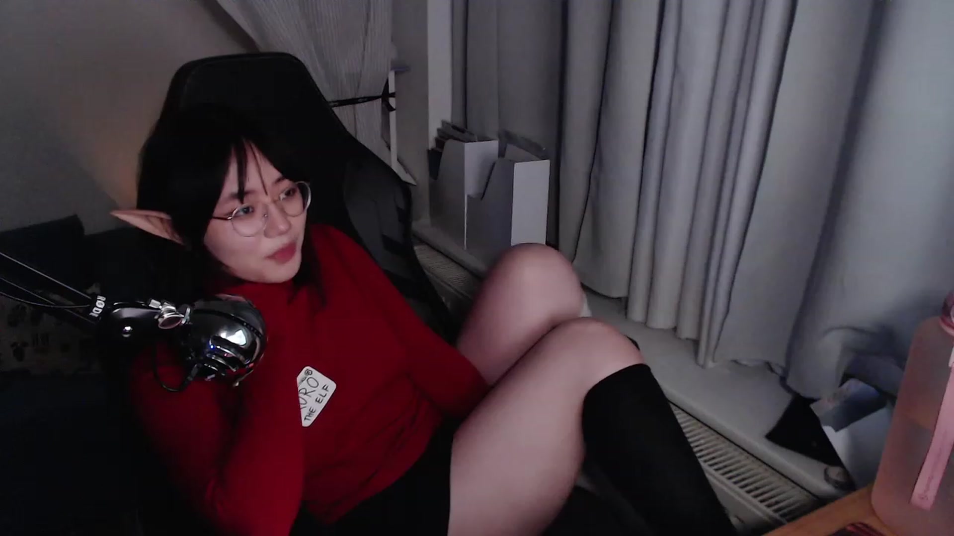 Gallery image thumbnail from Kuromin's myfreecams stream on, 12/24/2023, 22:44 image 12 of 20