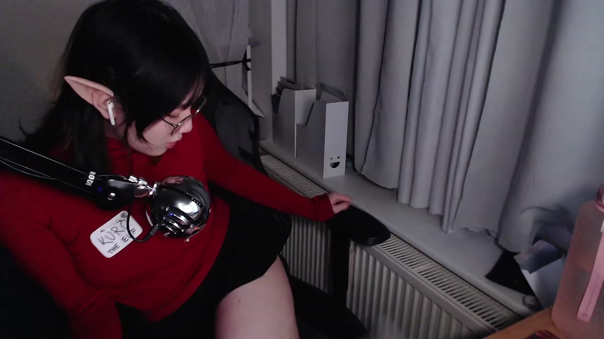Gallery image thumbnail from Kuromin's myfreecams stream on, 12/24/2023, 22:44 image 19 of 20