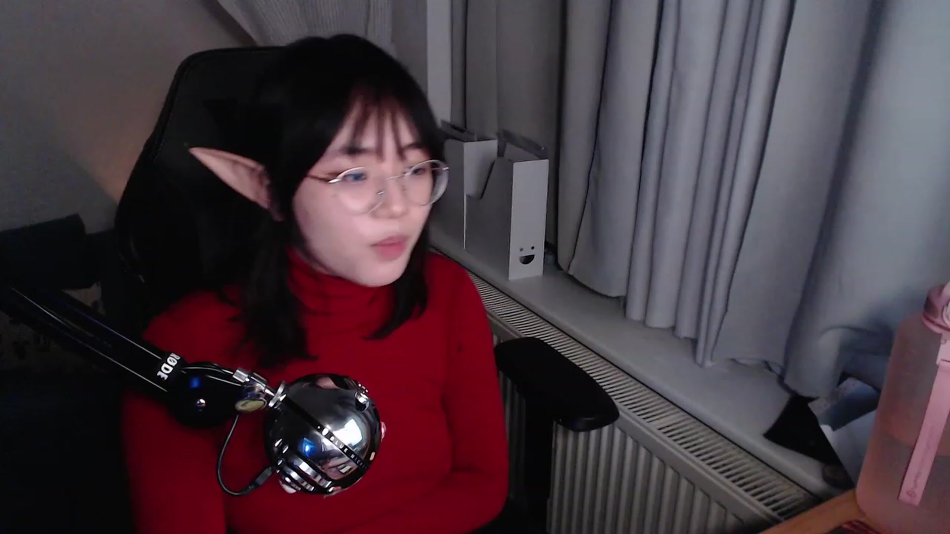 Gallery image thumbnail from Kuromin's myfreecams stream on, 12/25/2023, 24:04 image 16 of 20