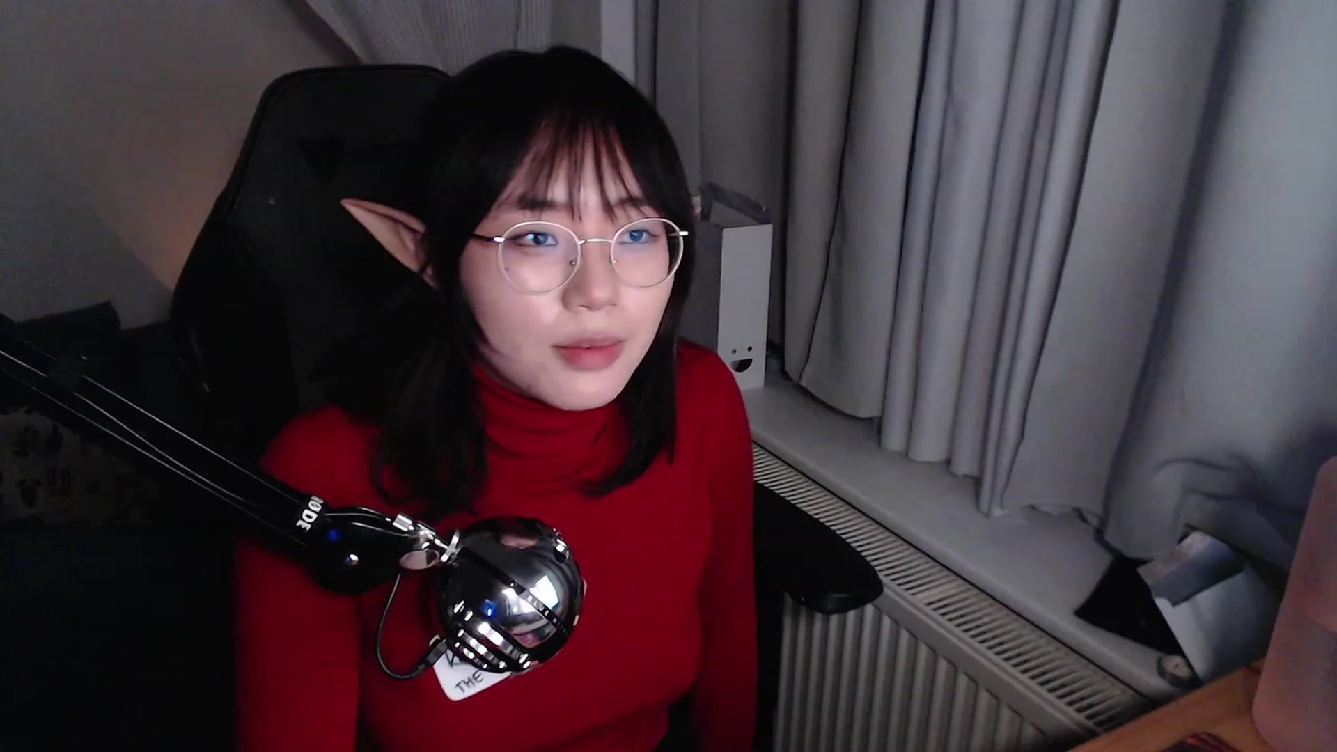 Gallery image thumbnail from Kuromin's myfreecams stream on, 12/25/2023, 24:04 image 8 of 20