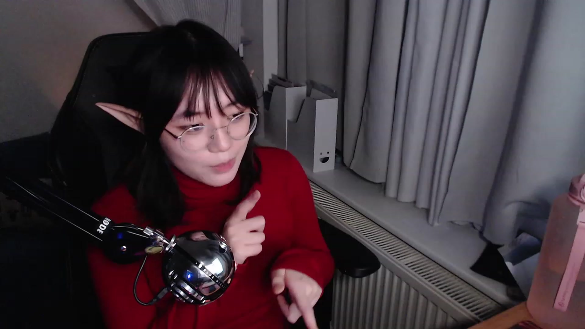 Gallery image thumbnail from Kuromin's myfreecams stream on, 12/25/2023, 24:04 image 20 of 20