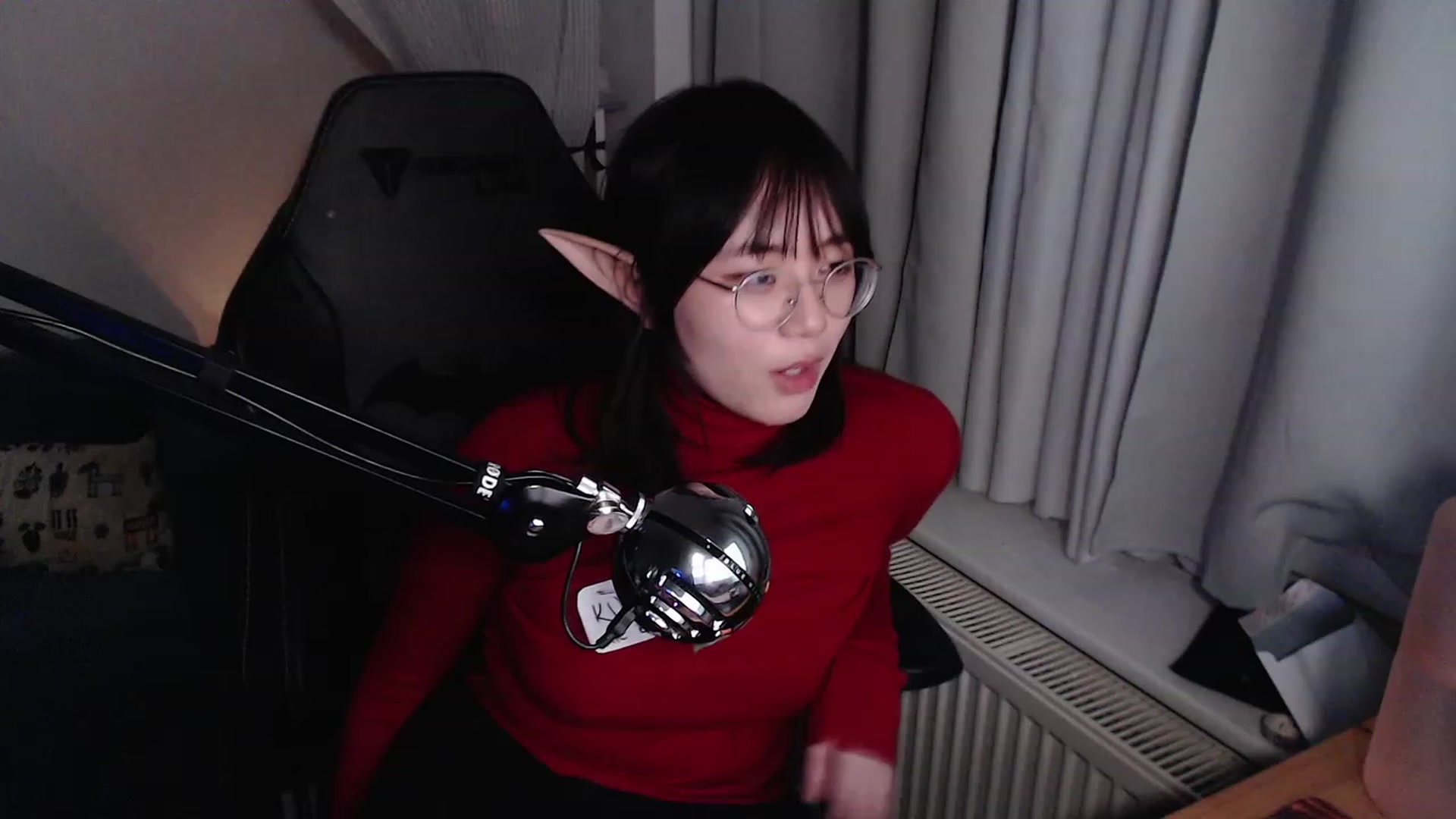 Gallery image thumbnail from Kuromin's myfreecams stream on, 12/25/2023, 24:04 image 12 of 20