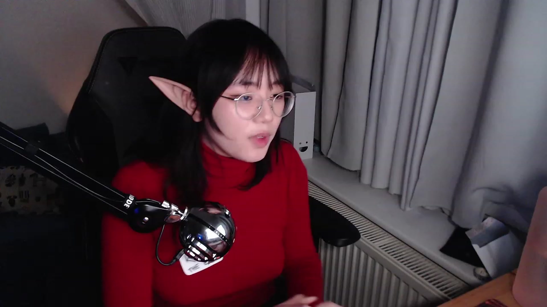 Gallery image thumbnail from Kuromin's myfreecams stream on, 12/25/2023, 24:04 image 7 of 20