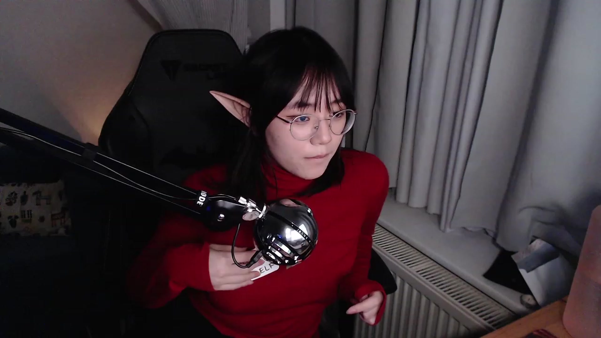 Gallery image thumbnail from Kuromin's myfreecams stream on, 12/25/2023, 24:04 image 11 of 20