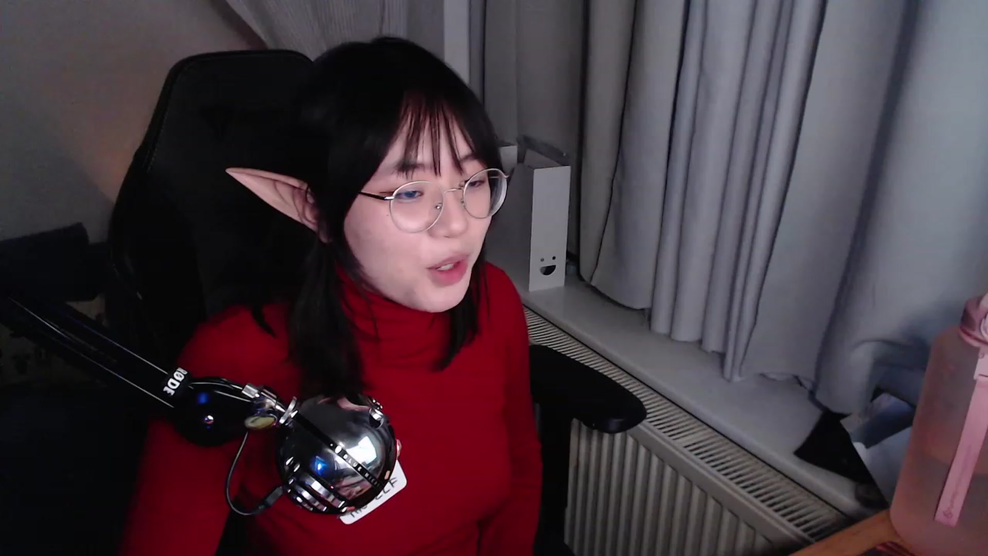 Gallery image thumbnail from Kuromin's myfreecams stream on, 12/25/2023, 24:04 image 17 of 20