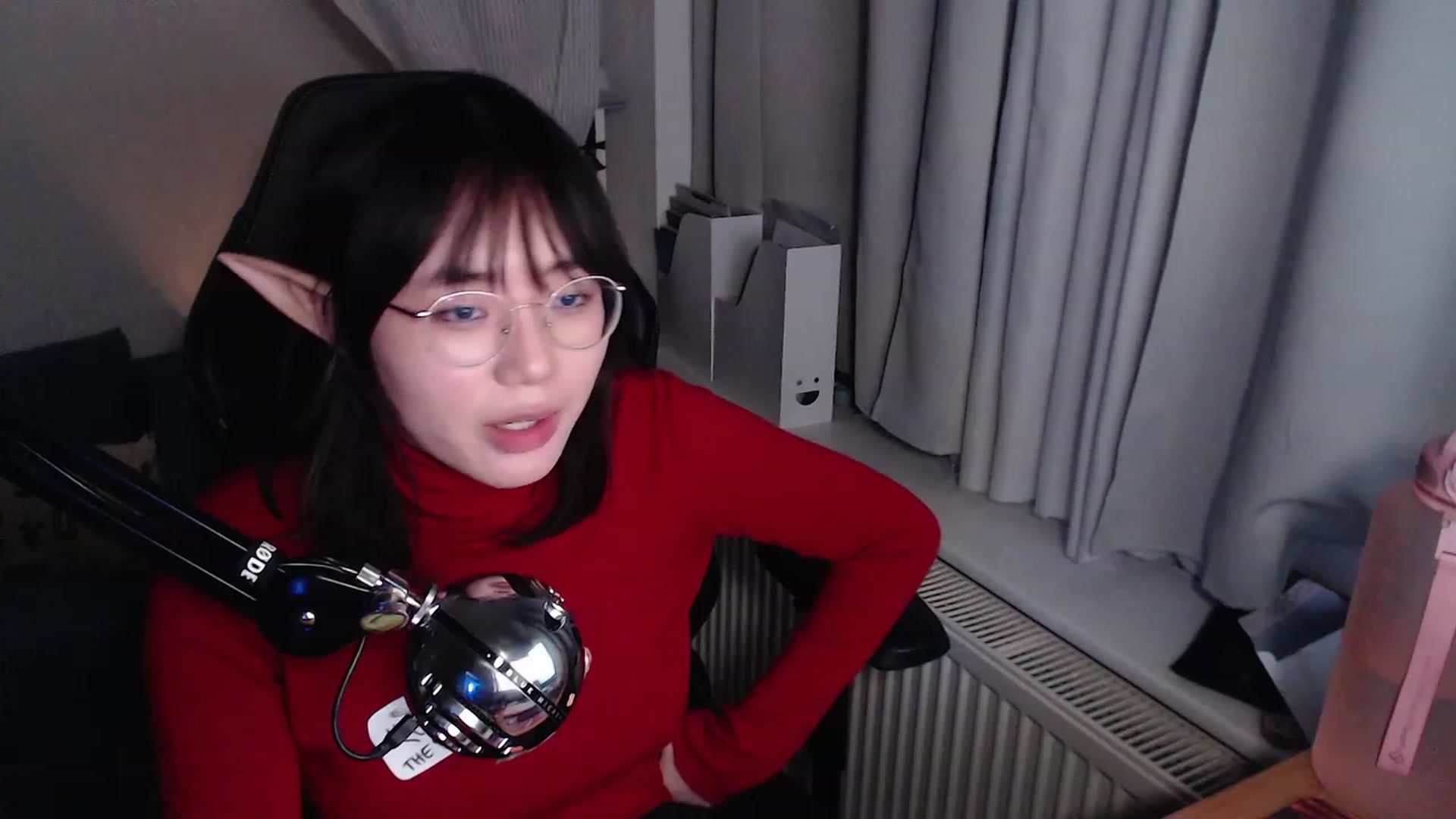 Gallery image thumbnail from Kuromin's myfreecams stream on, 12/25/2023, 24:04 image 14 of 20