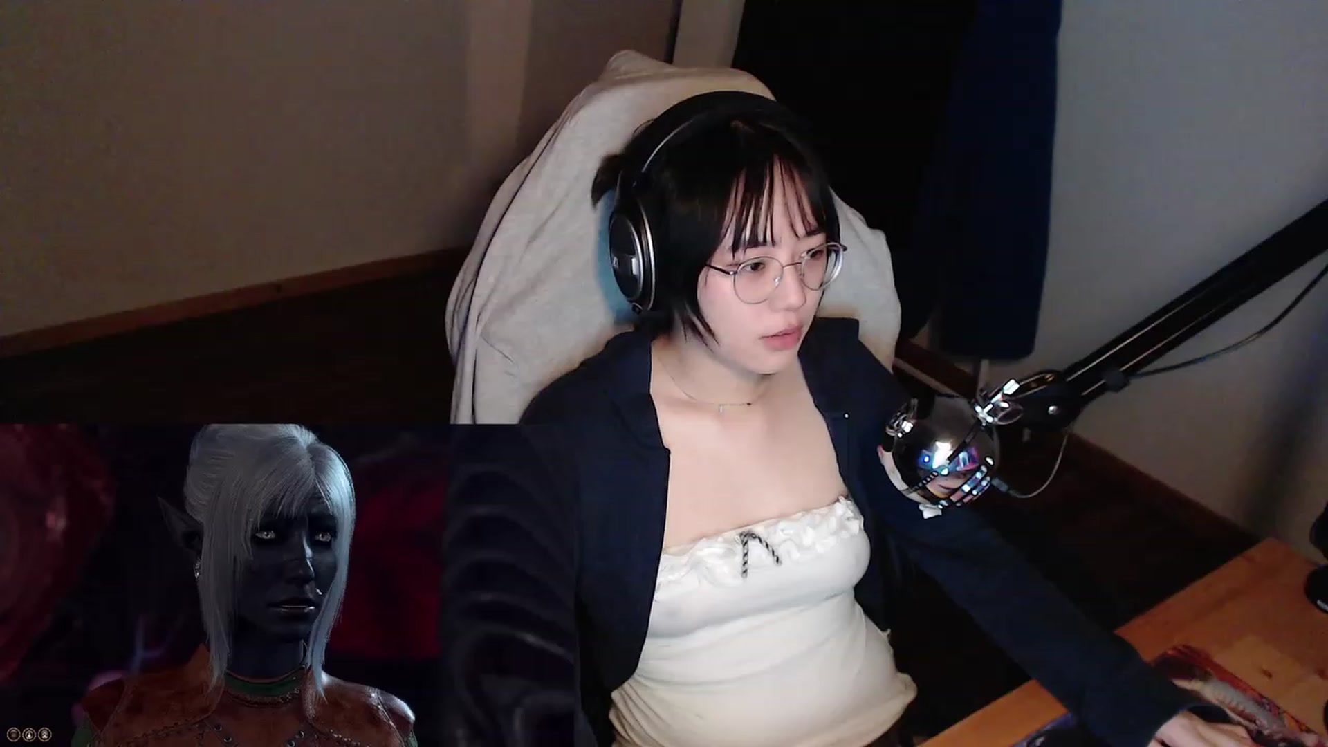Gallery image thumbnail from Kuromin's myfreecams stream on, 01/17/2024, 17:35 image 14 of 20