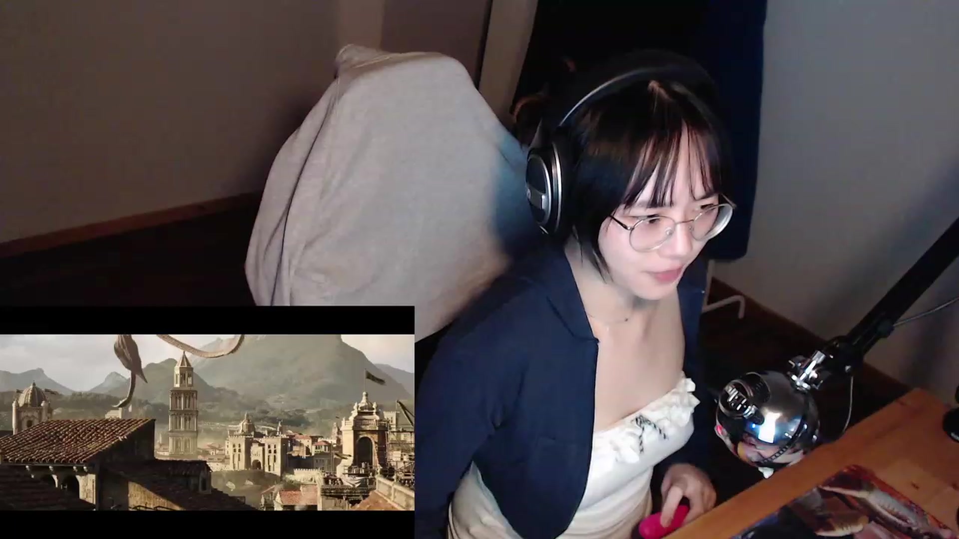 Gallery image thumbnail from Kuromin's myfreecams stream on, 01/17/2024, 17:35 image 2 of 20