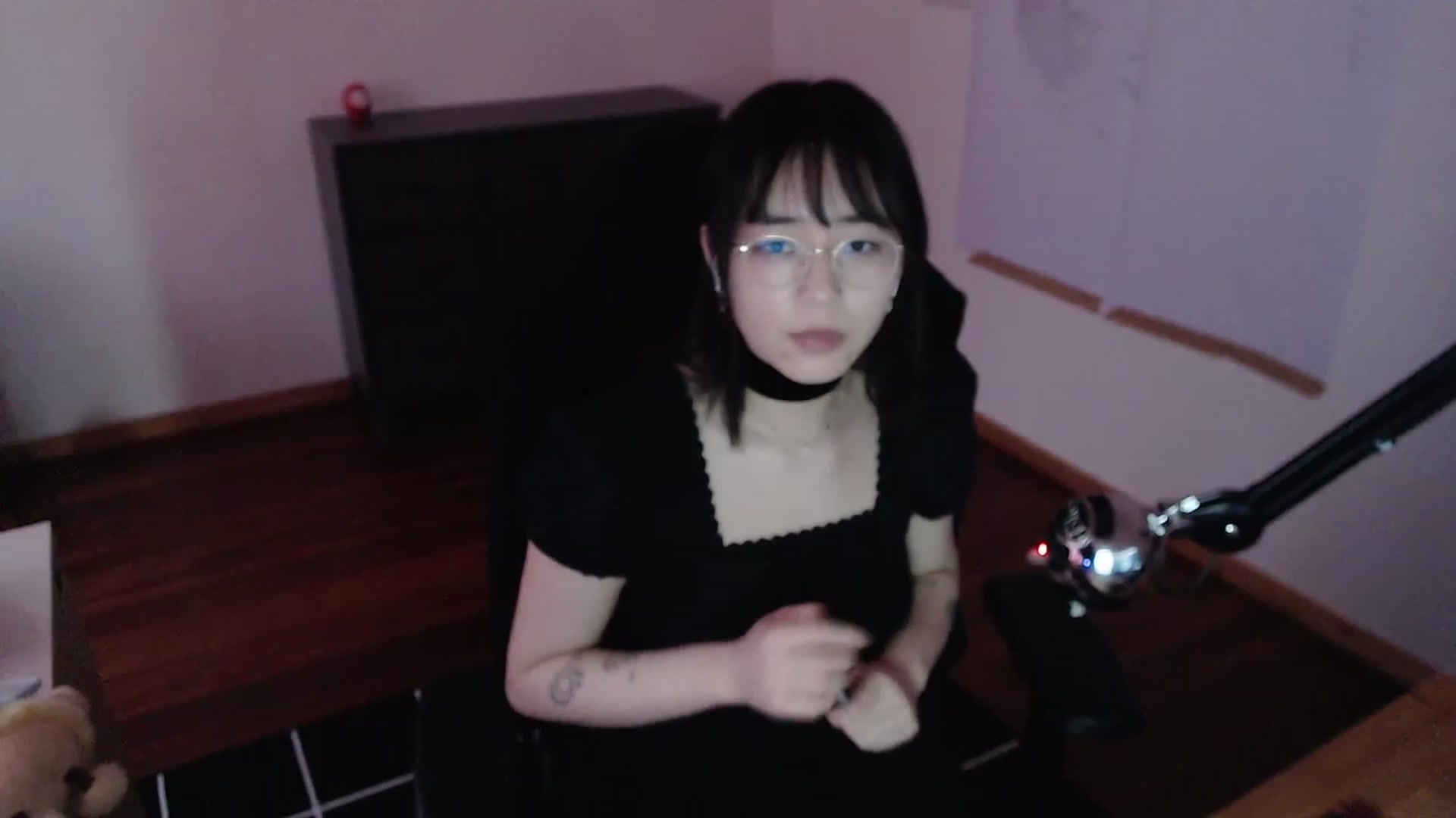 Gallery image thumbnail from Kuromin's myfreecams stream on, 01/29/2024, 16:07 image 10 of 20