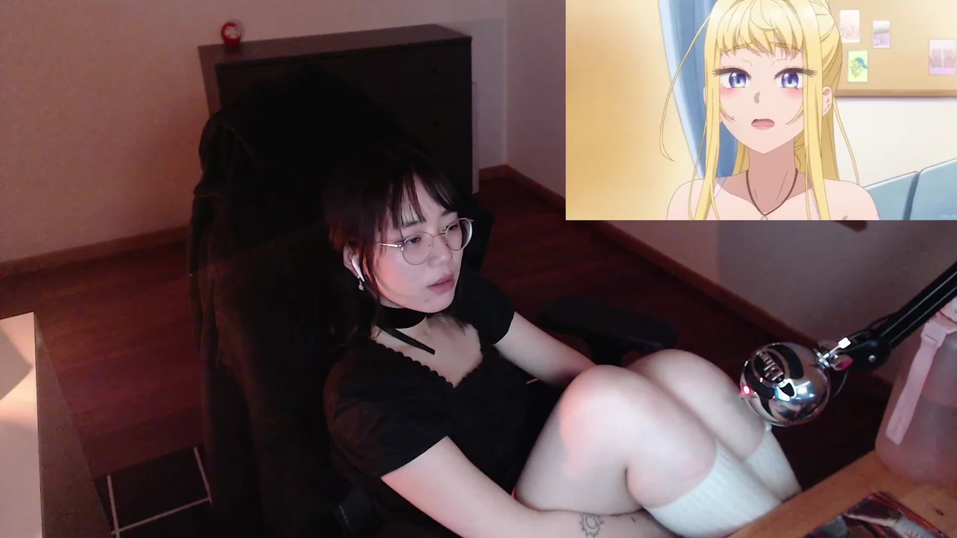 Gallery image thumbnail from Kuromin's myfreecams stream on, 01/29/2024, 20:41 image 9 of 20
