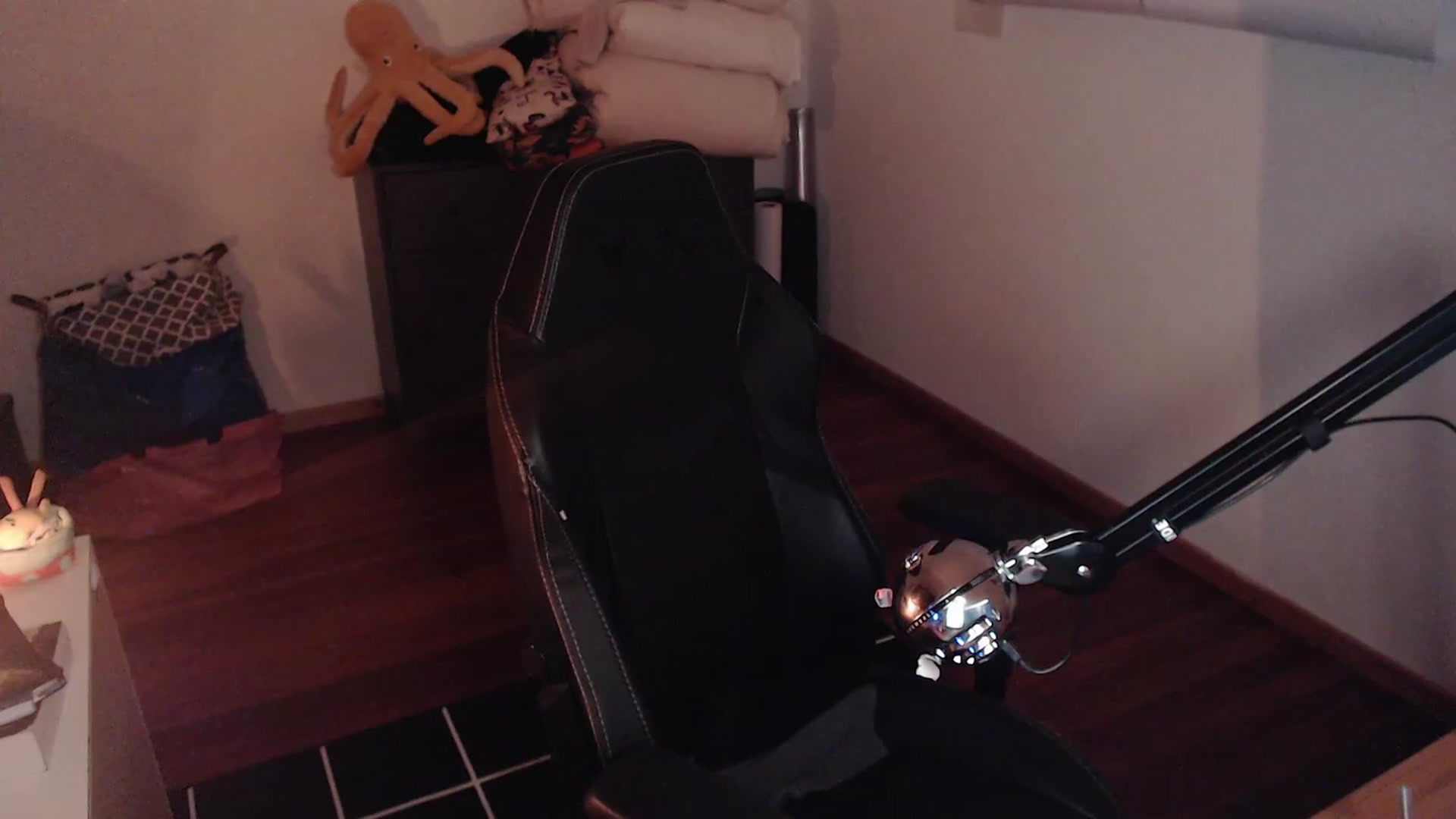 Gallery image thumbnail from Kuromin's myfreecams stream on, 02/06/2024, 21:58 image 10 of 20