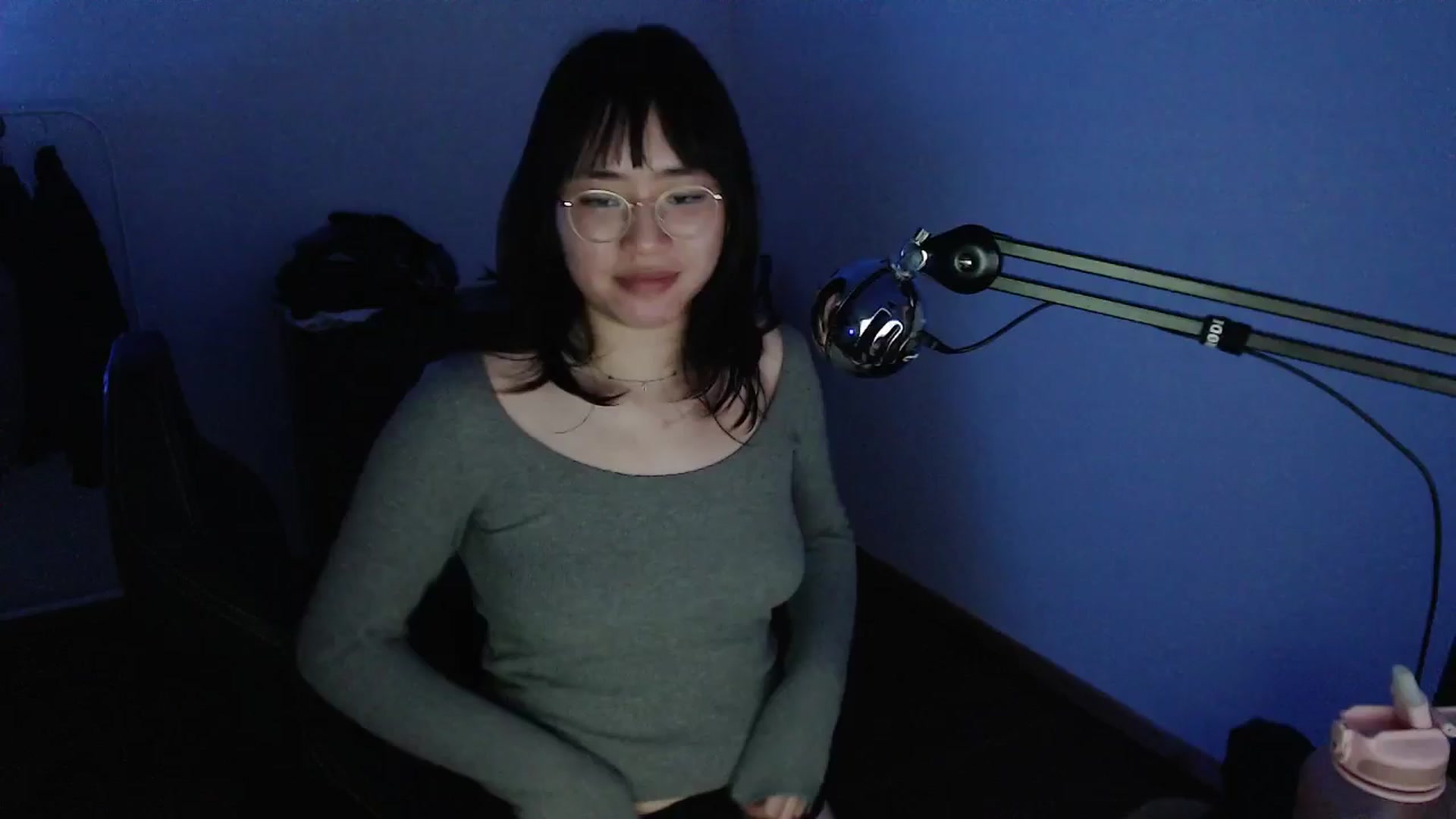Gallery image thumbnail from Kuromin's myfreecams stream on, 05/23/2024, 21:08 image 10 of 20