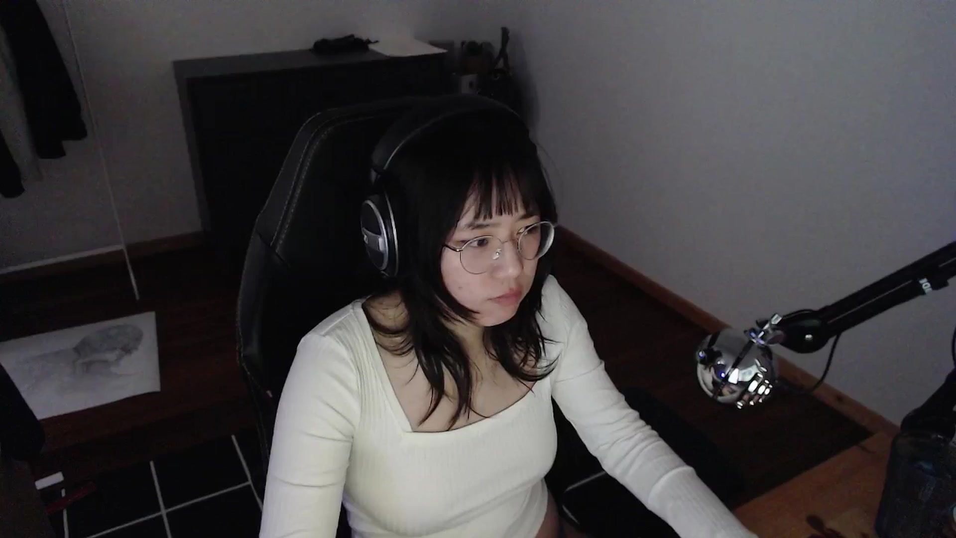Gallery image thumbnail from Kuromin's myfreecams stream on, 05/29/2024, 12:14 image 11 of 20
