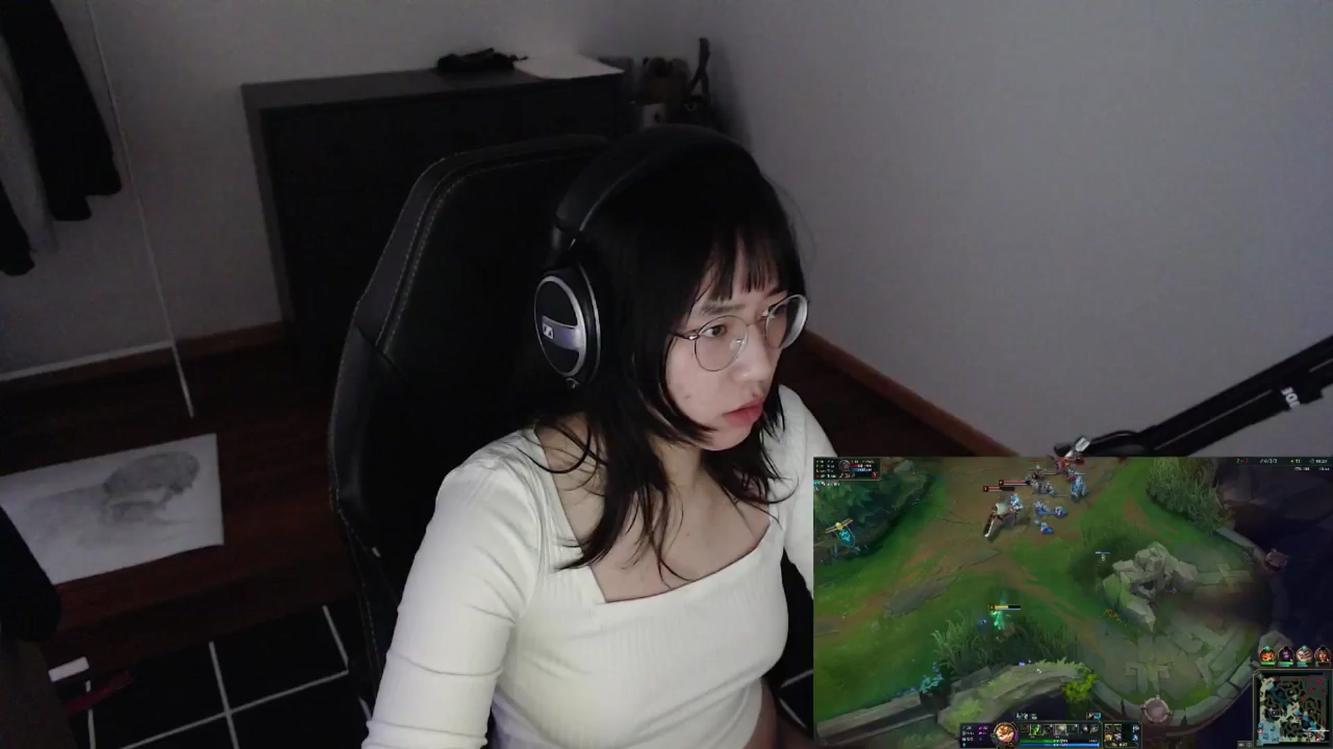 Gallery image thumbnail from Kuromin's myfreecams stream on, 05/29/2024, 12:14 image 3 of 20
