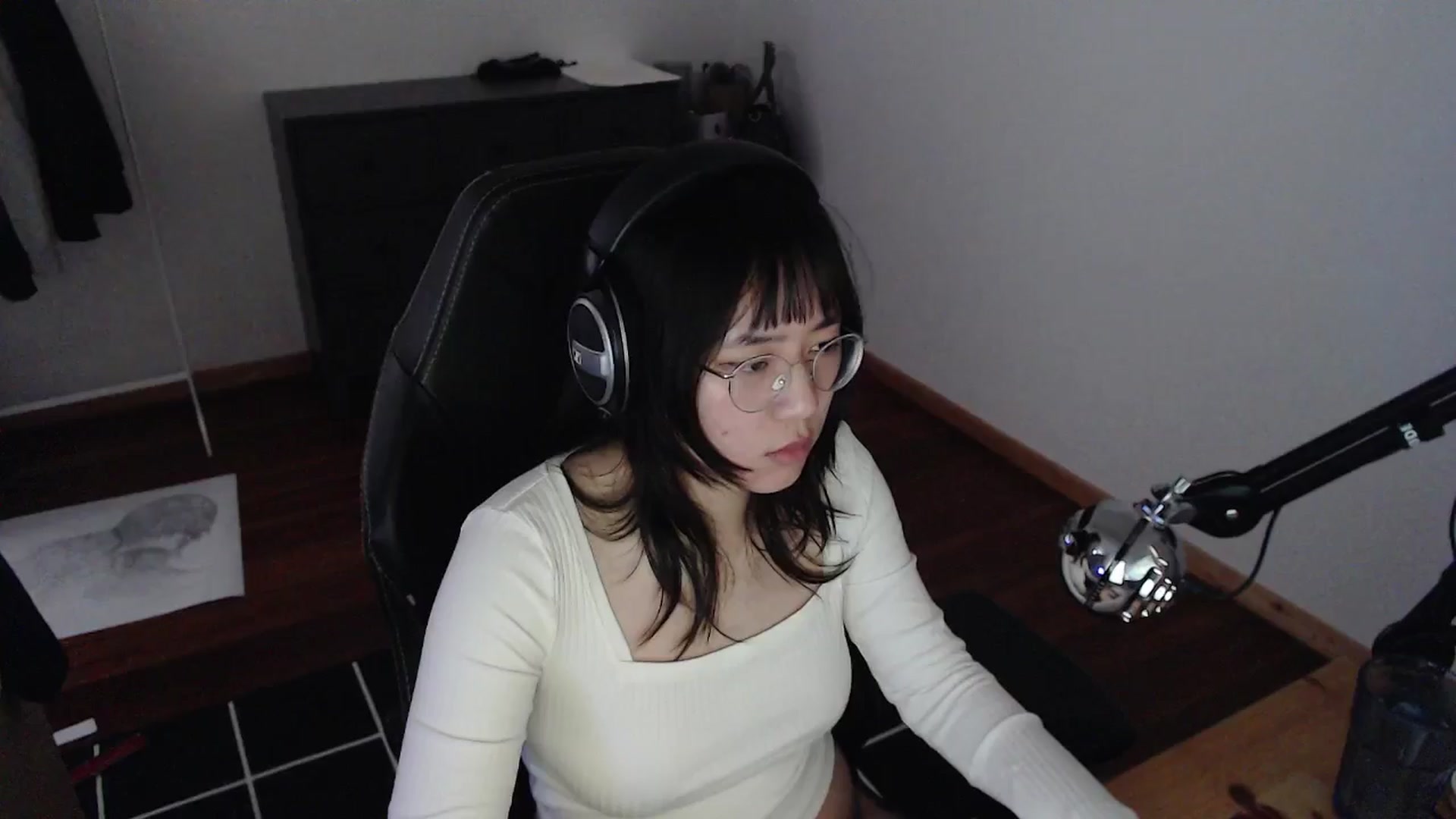 Gallery image thumbnail from Kuromin's myfreecams stream on, 05/29/2024, 12:14 image 12 of 20