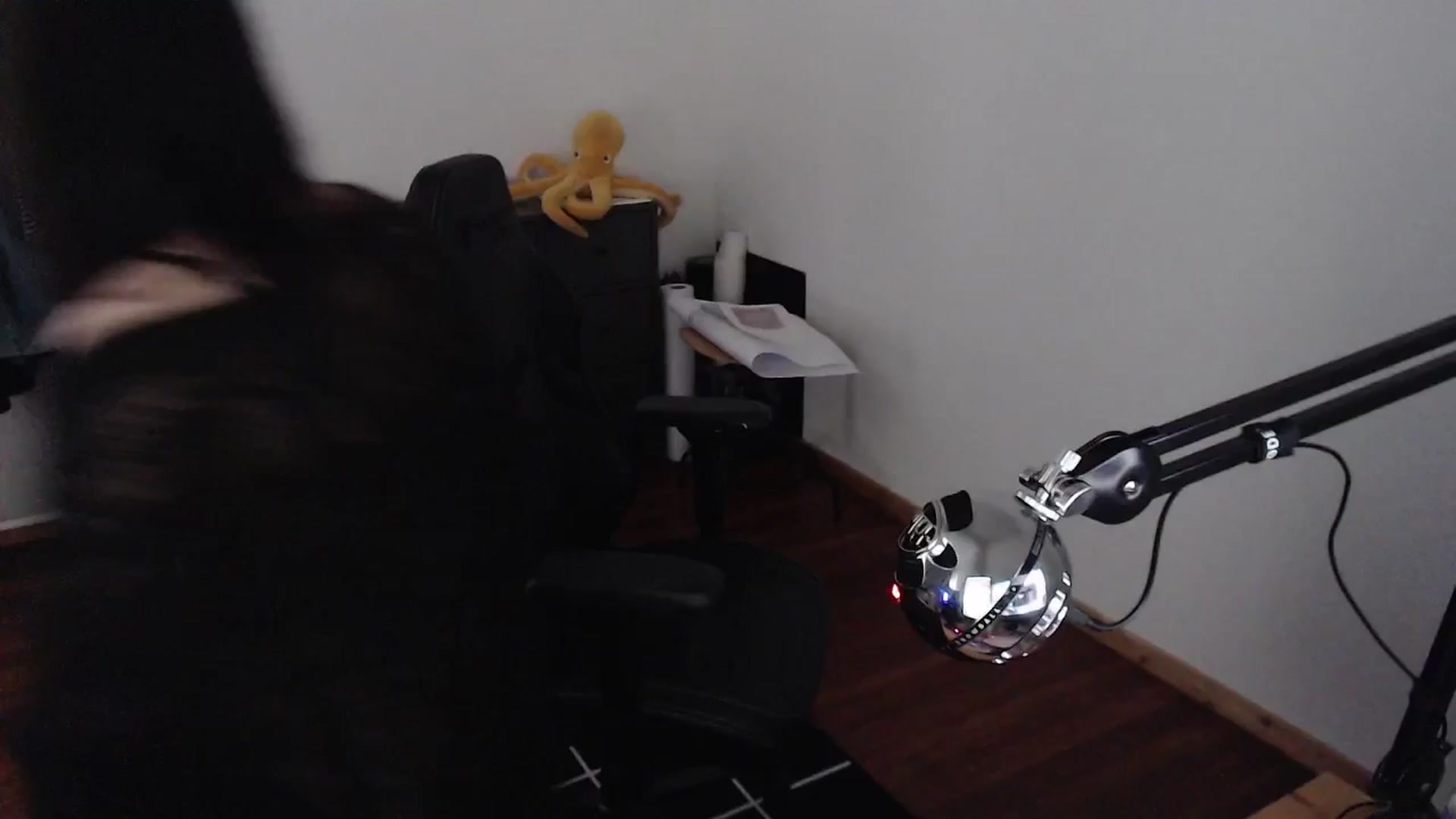 Gallery image thumbnail from Kuromin's myfreecams stream on, 06/13/2024, 14:28 image 12 of 20