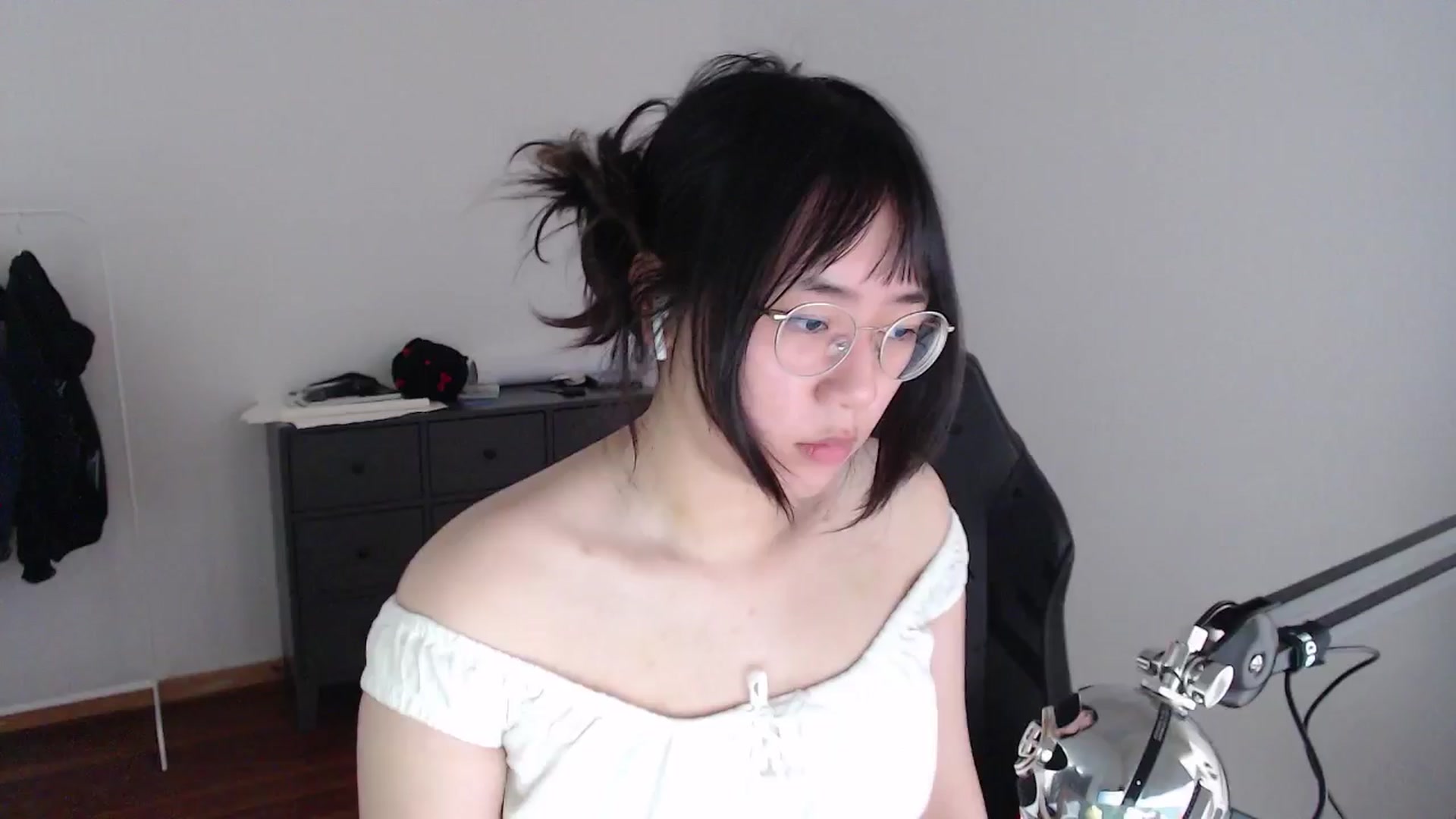 Gallery image thumbnail from Kuromin's myfreecams stream on, 06/24/2024, 12:20 image 11 of 20