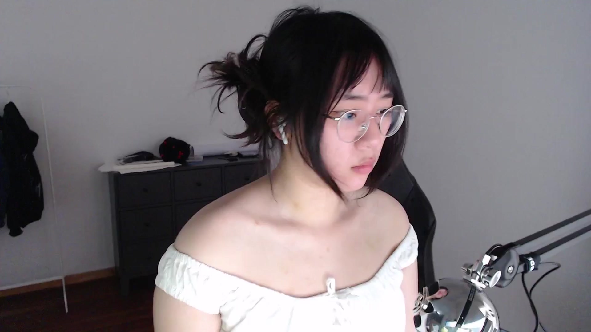 Gallery image thumbnail from Kuromin's myfreecams stream on, 06/24/2024, 12:20 image 8 of 20