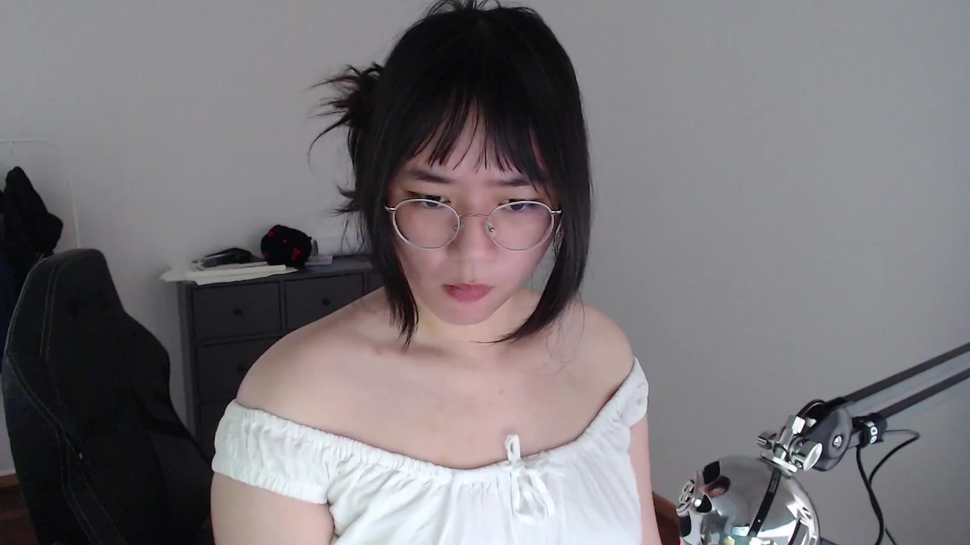 Gallery image thumbnail from Kuromin's myfreecams stream on, 06/24/2024, 12:20 image 20 of 20