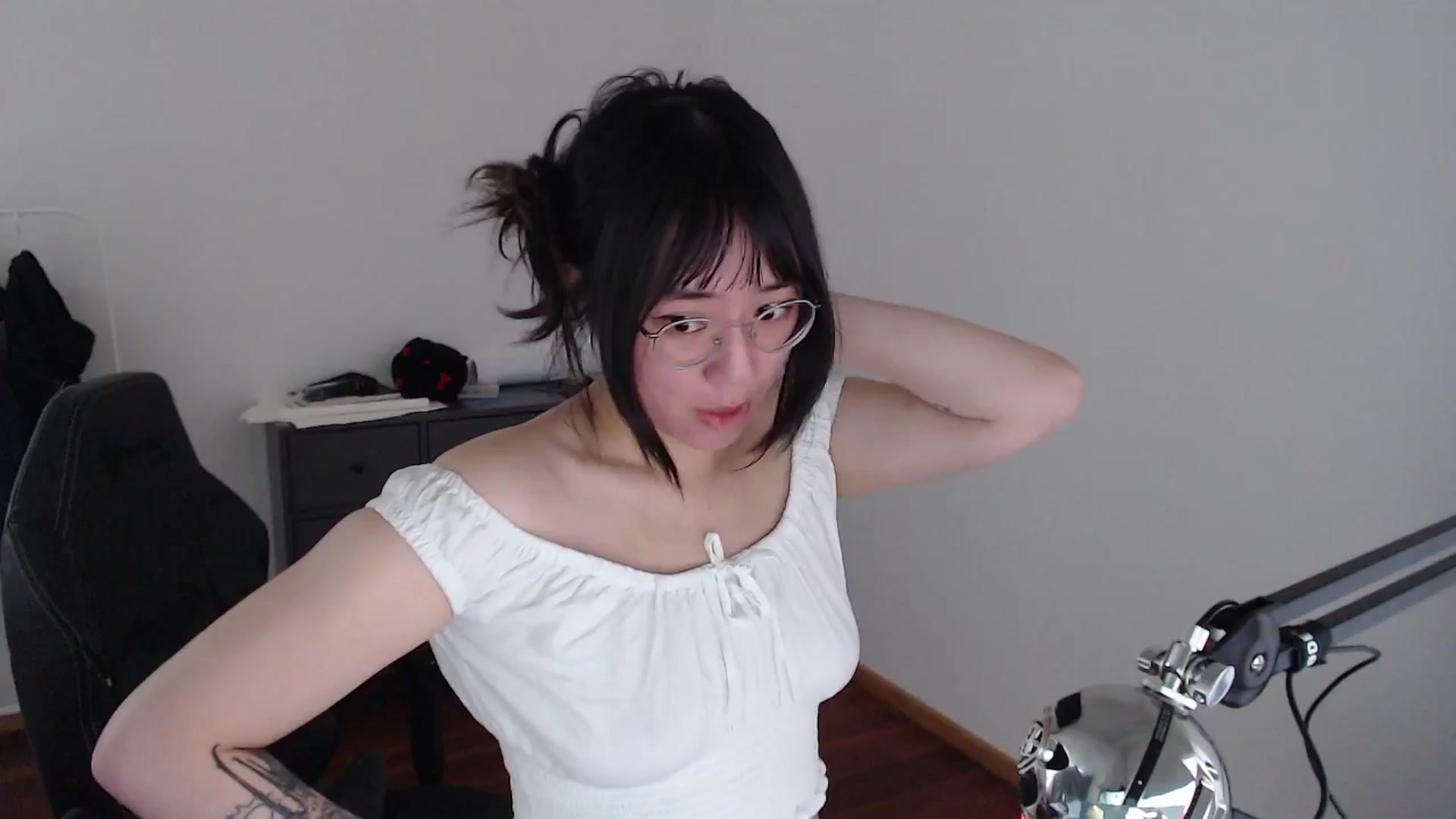 Gallery image thumbnail from Kuromin's myfreecams stream on, 06/24/2024, 13:08 image 12 of 20