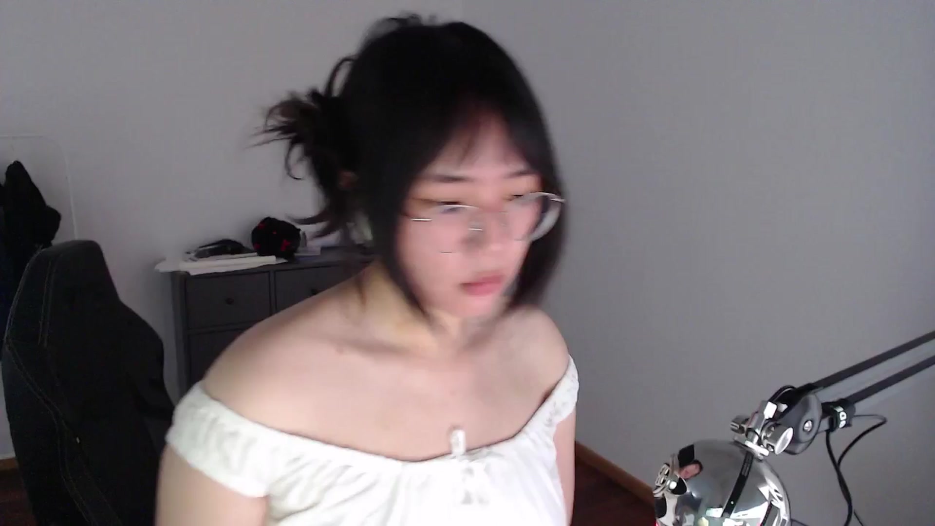 Gallery image thumbnail from Kuromin's myfreecams stream on, 06/24/2024, 13:08 image 2 of 20