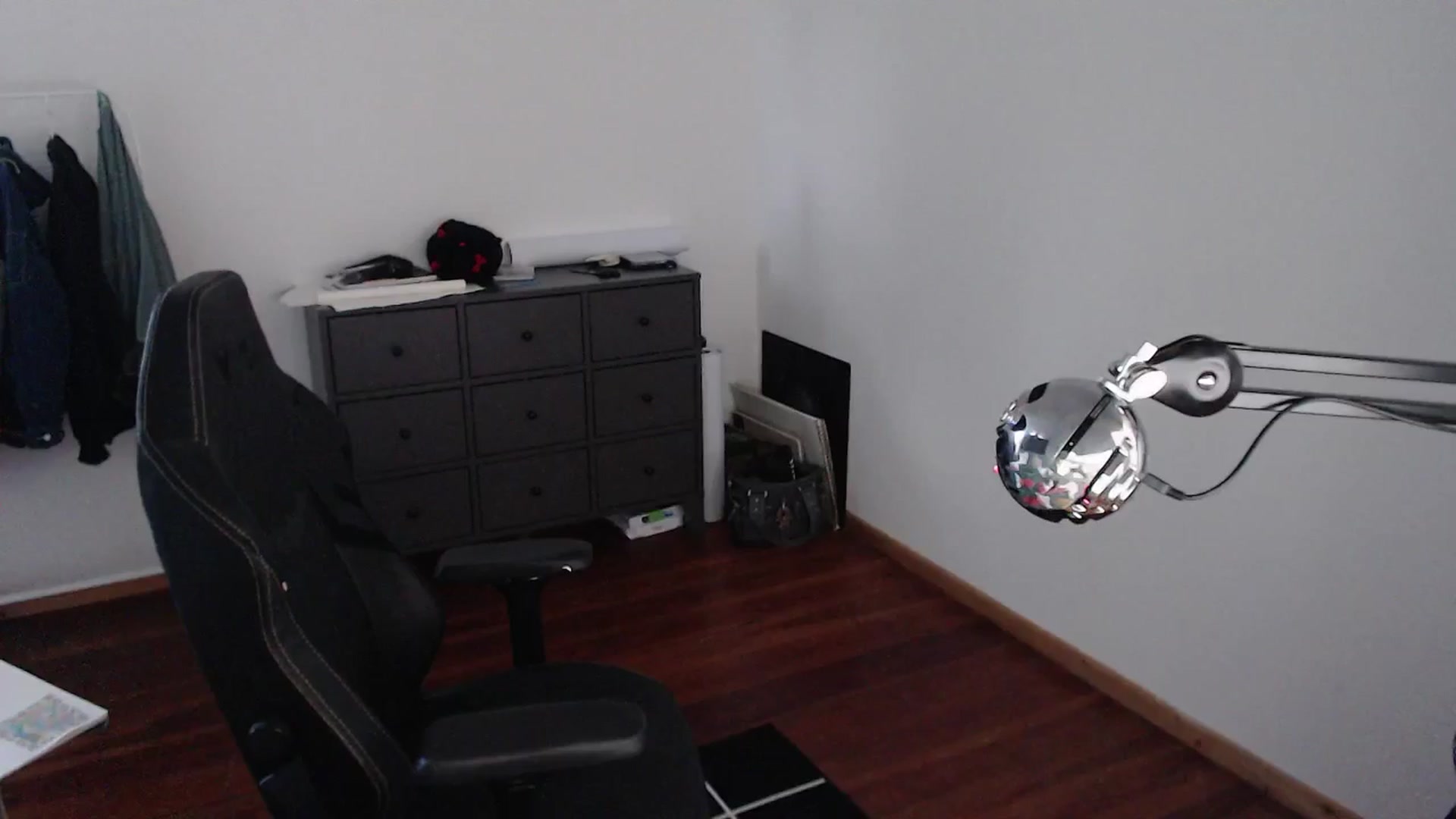 Gallery image thumbnail from Kuromin's myfreecams stream on, 06/25/2024, 15:33 image 11 of 20